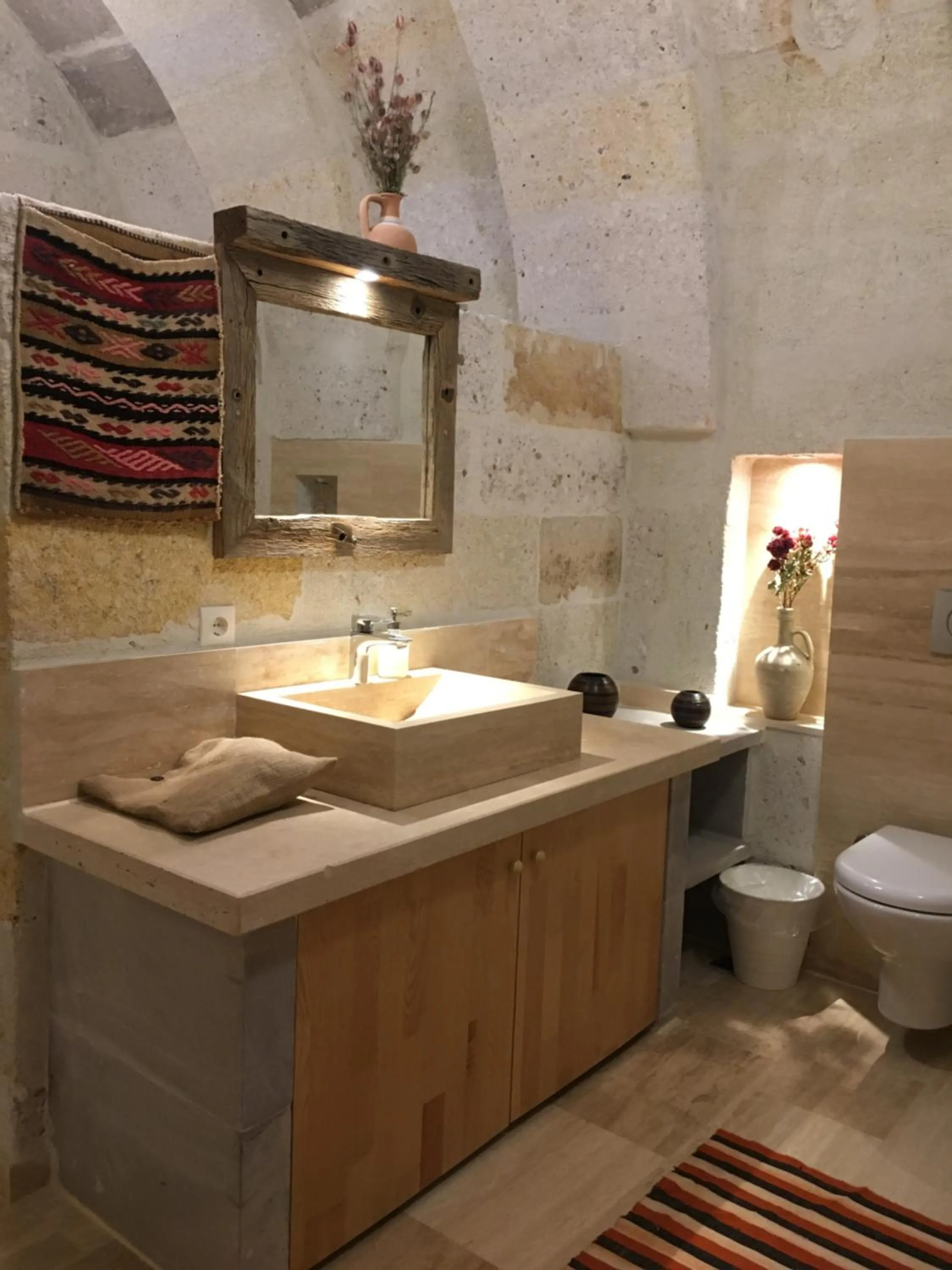 Toilet in Maze Of Cappadocia Hotel