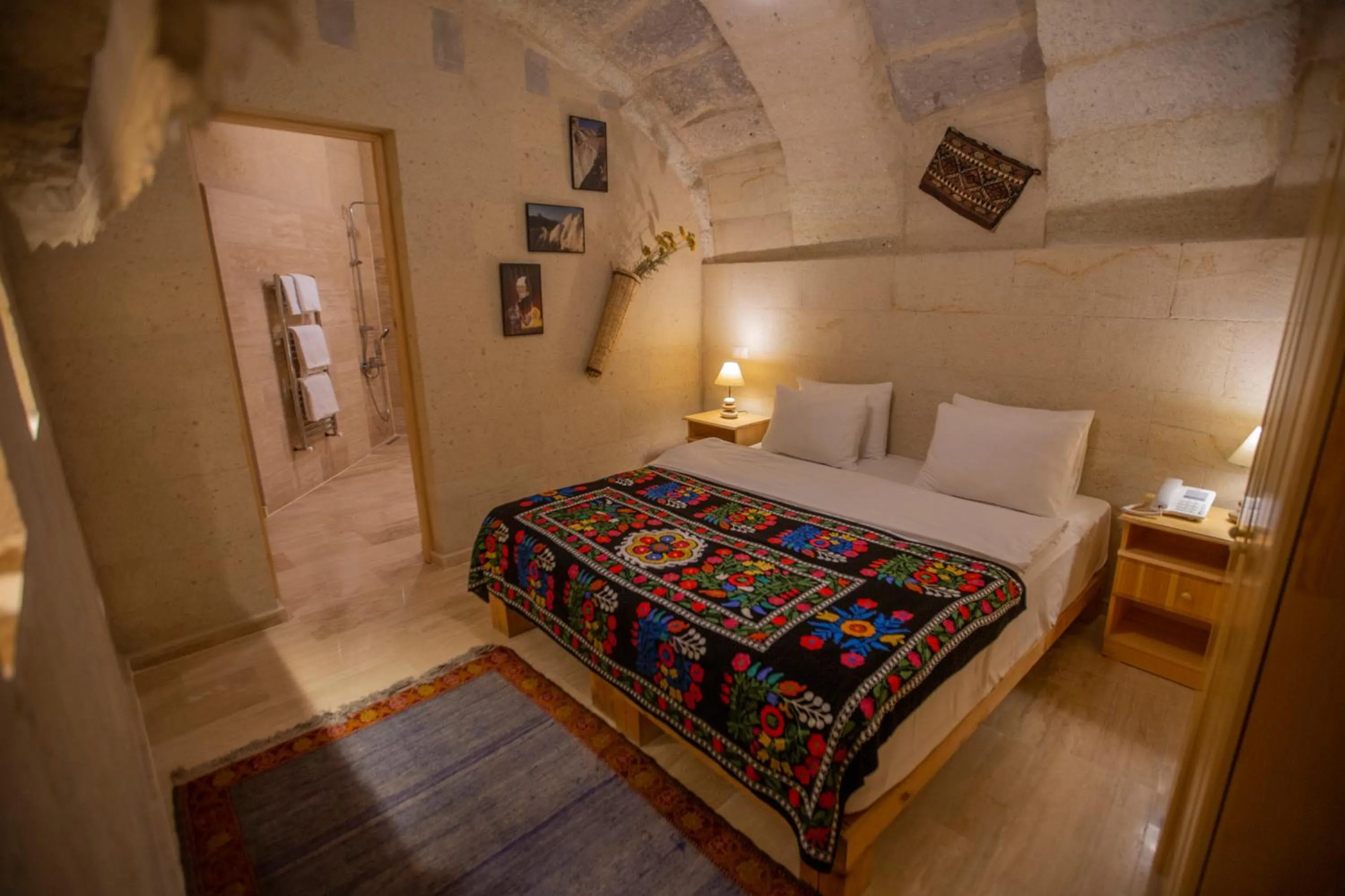 Bed in Maze Of Cappadocia Hotel