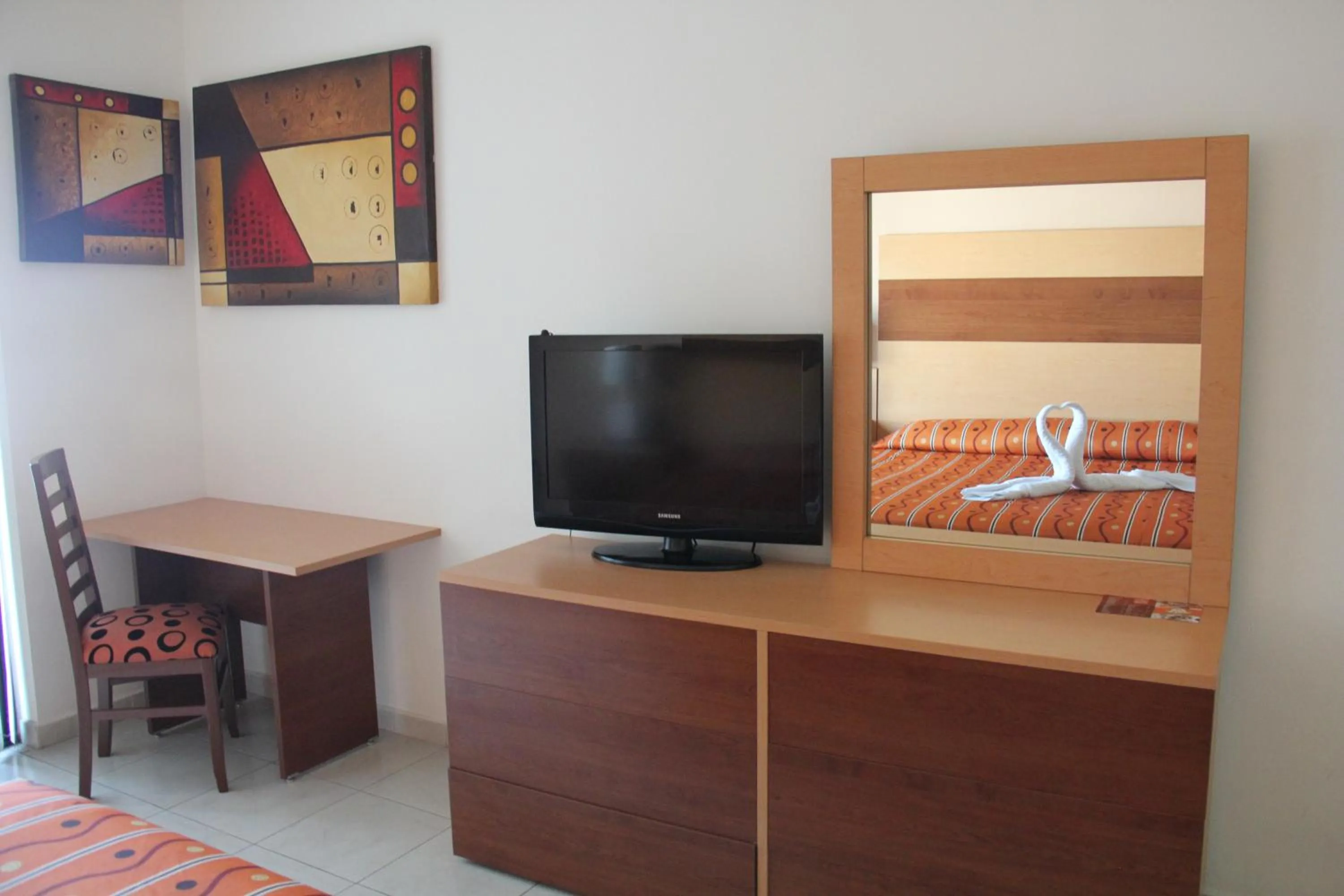 Photo of the whole room in Hotel Real Zapopan