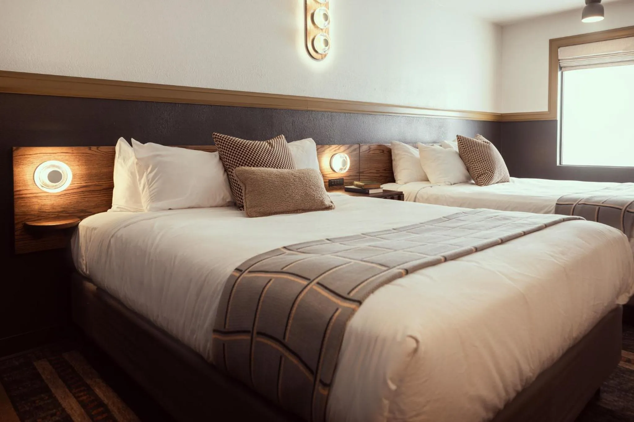 Bedroom, Bed in The Ozarker Lodge