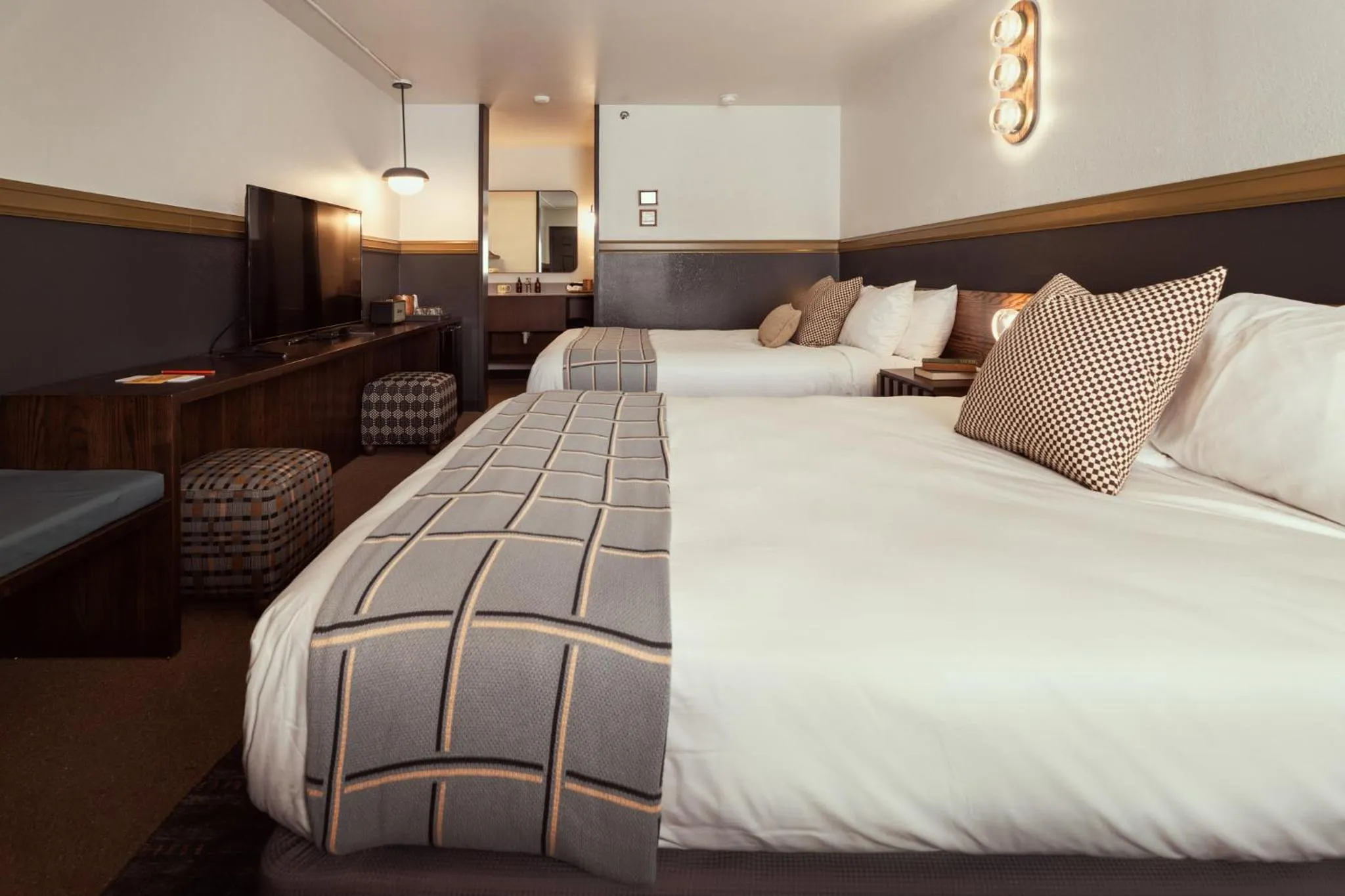 Bedroom, Bed in The Ozarker Lodge