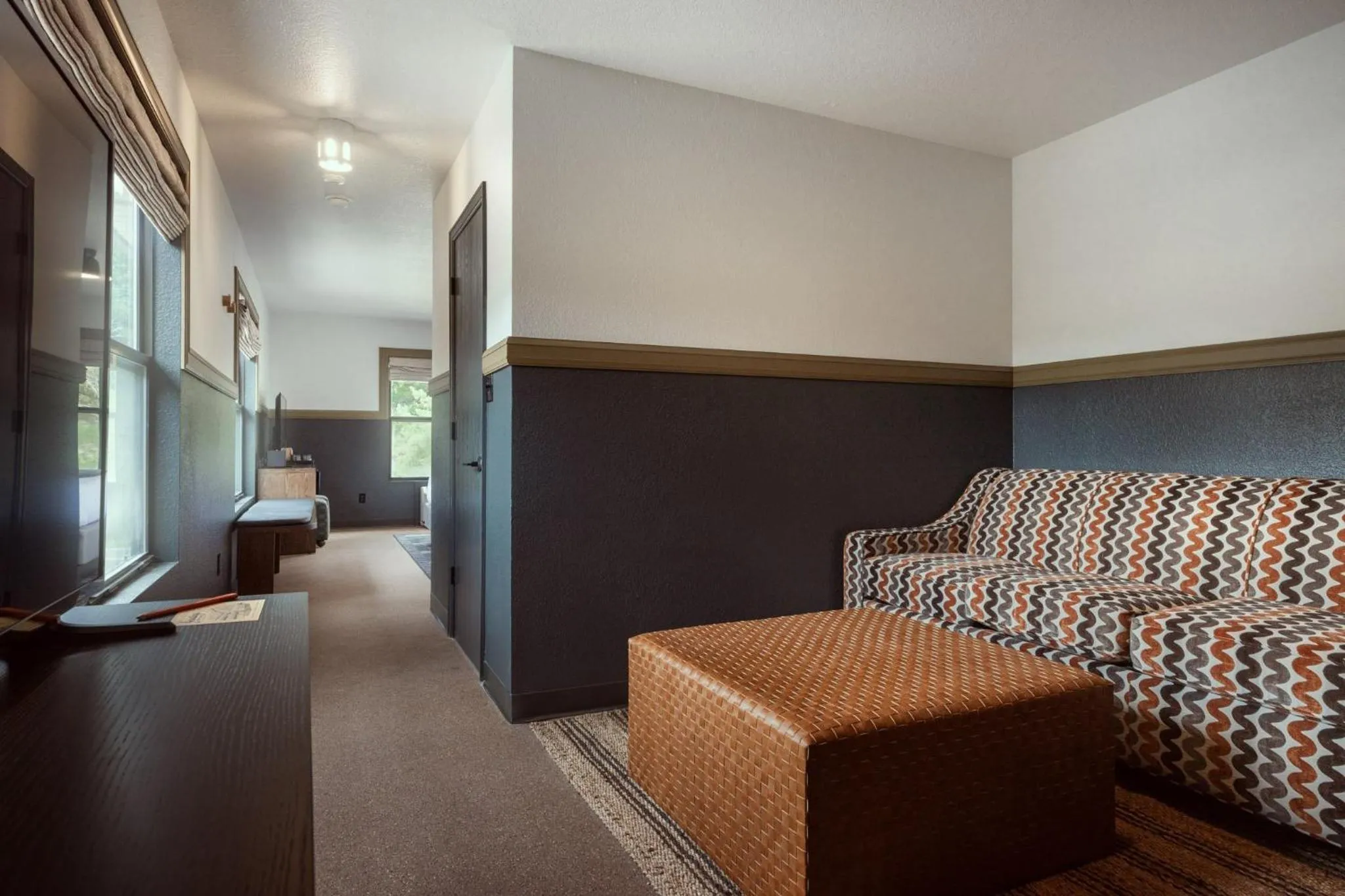 Photo of the whole room in The Ozarker Lodge