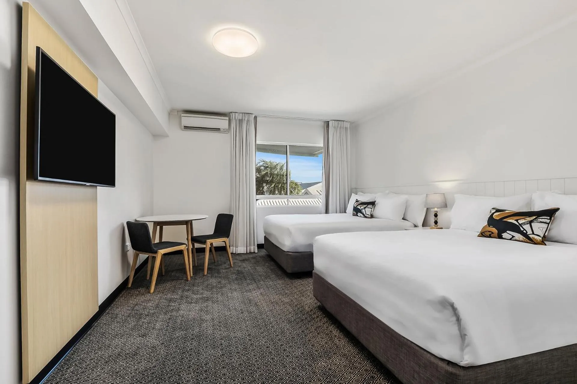 Photo of the whole room, Bed in The Leea Resort Darwin