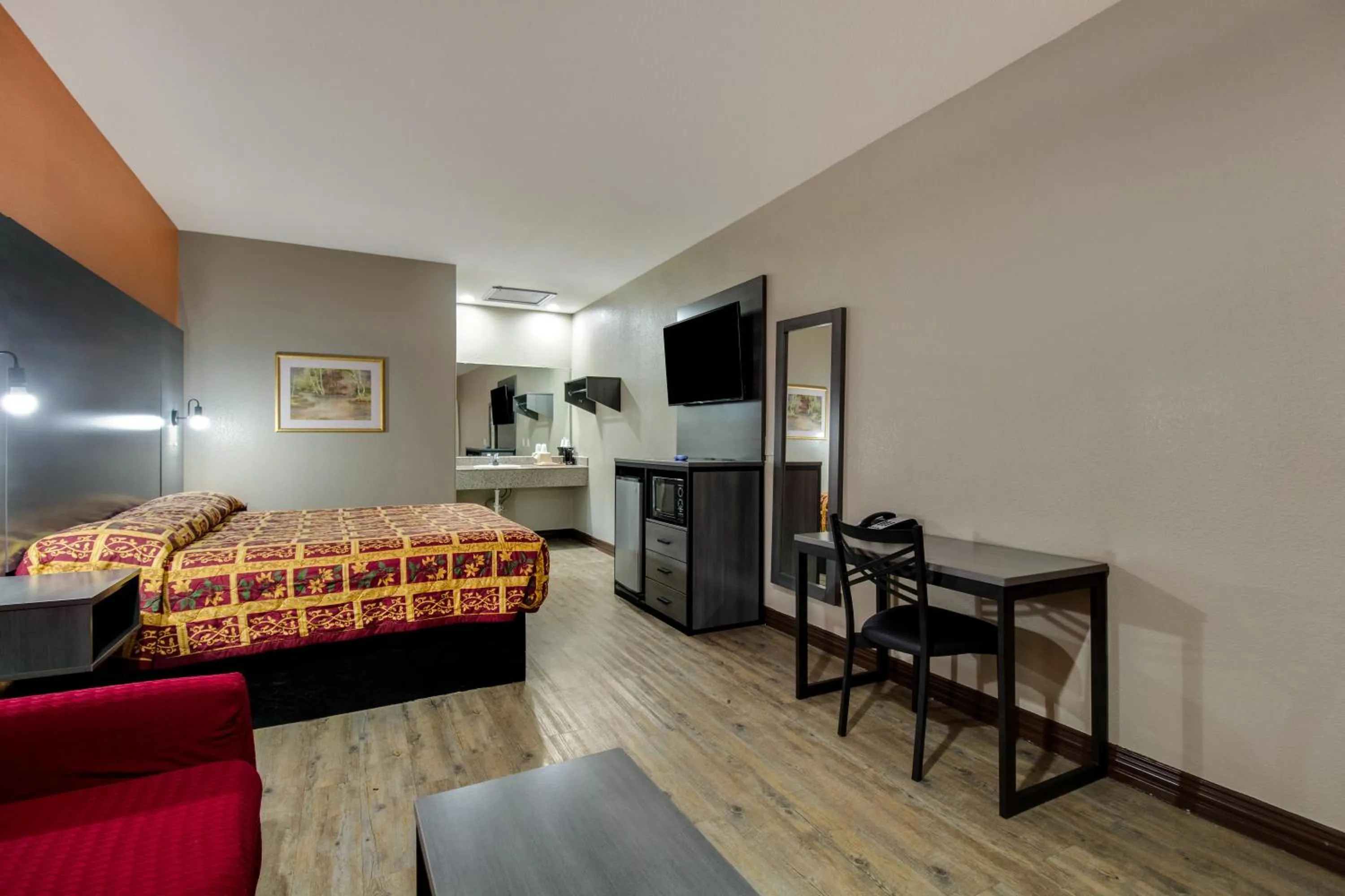 Executive Inn & Suites