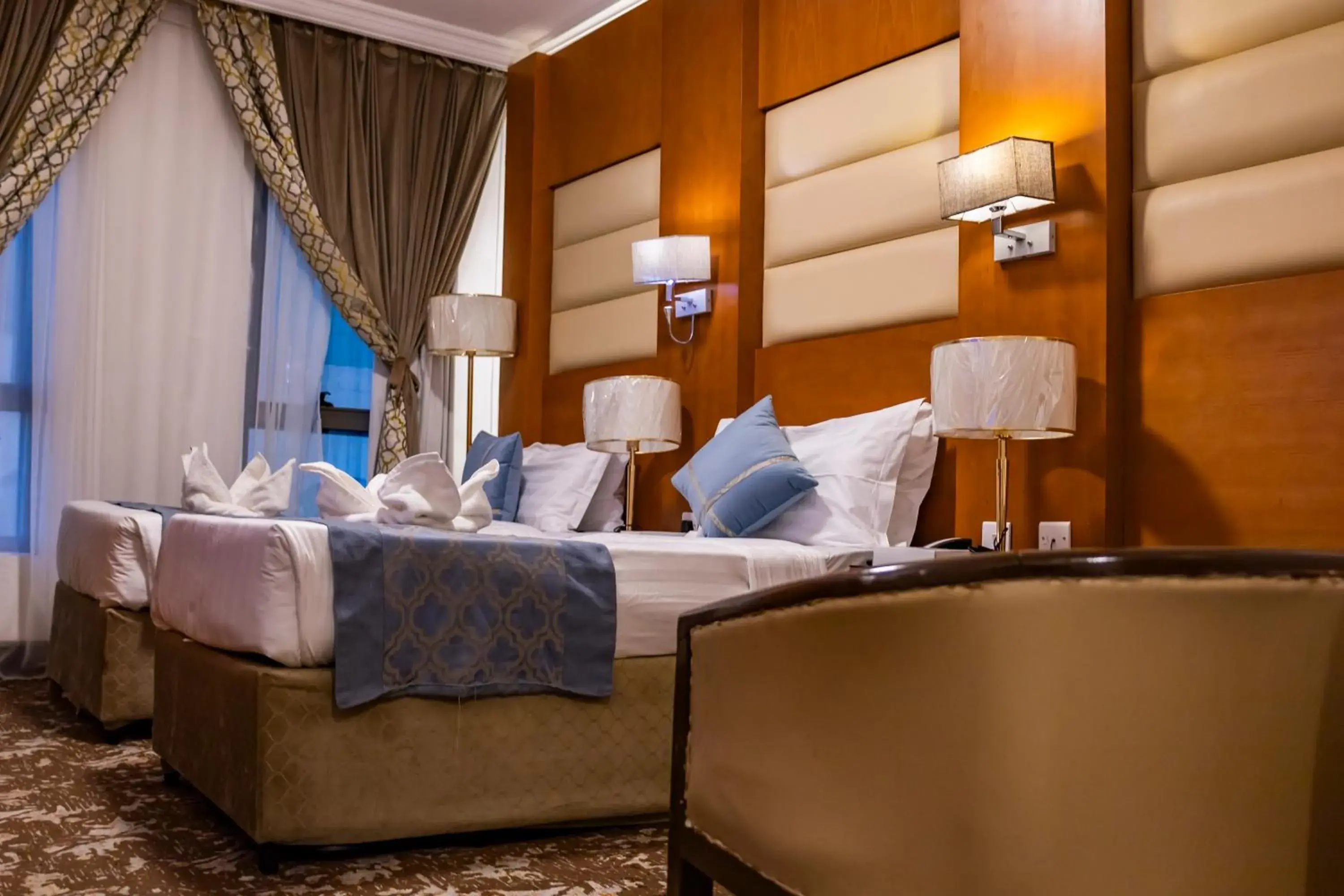 Standard Twin Room in Zowar Alalami Hotel فندق زوار العالمي Standard Twin Room in Zowar Alalami Hotel فندق زوار العالمي