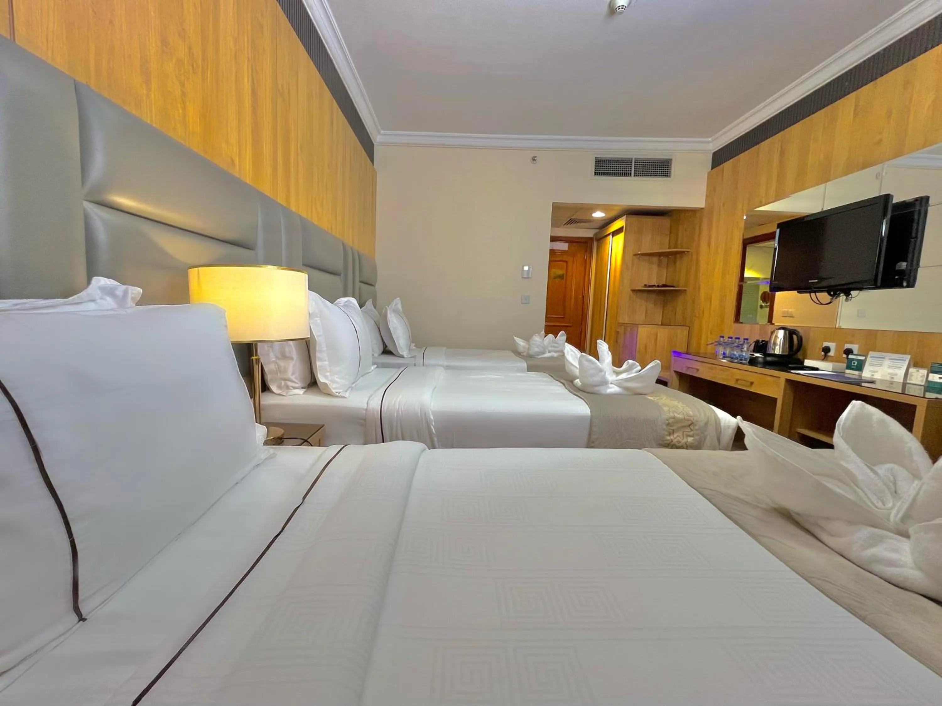 View (from property/room), Bed in Zowar Alalami Hotel