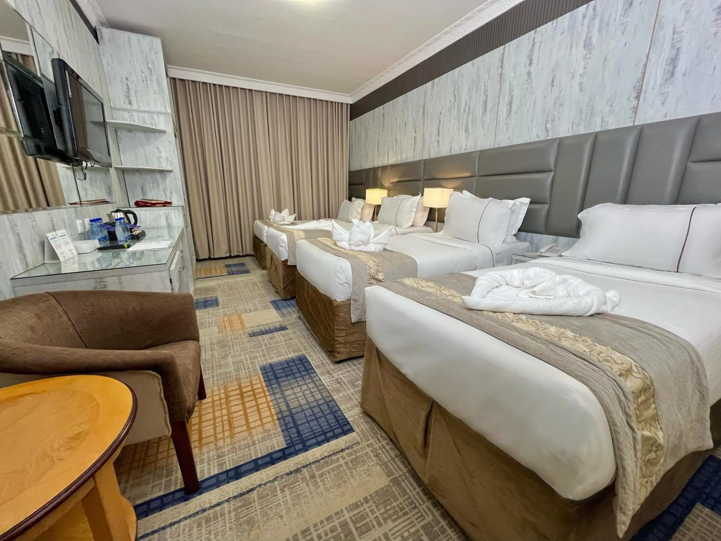 View (from property/room), Bed in Zowar Alalami Hotel