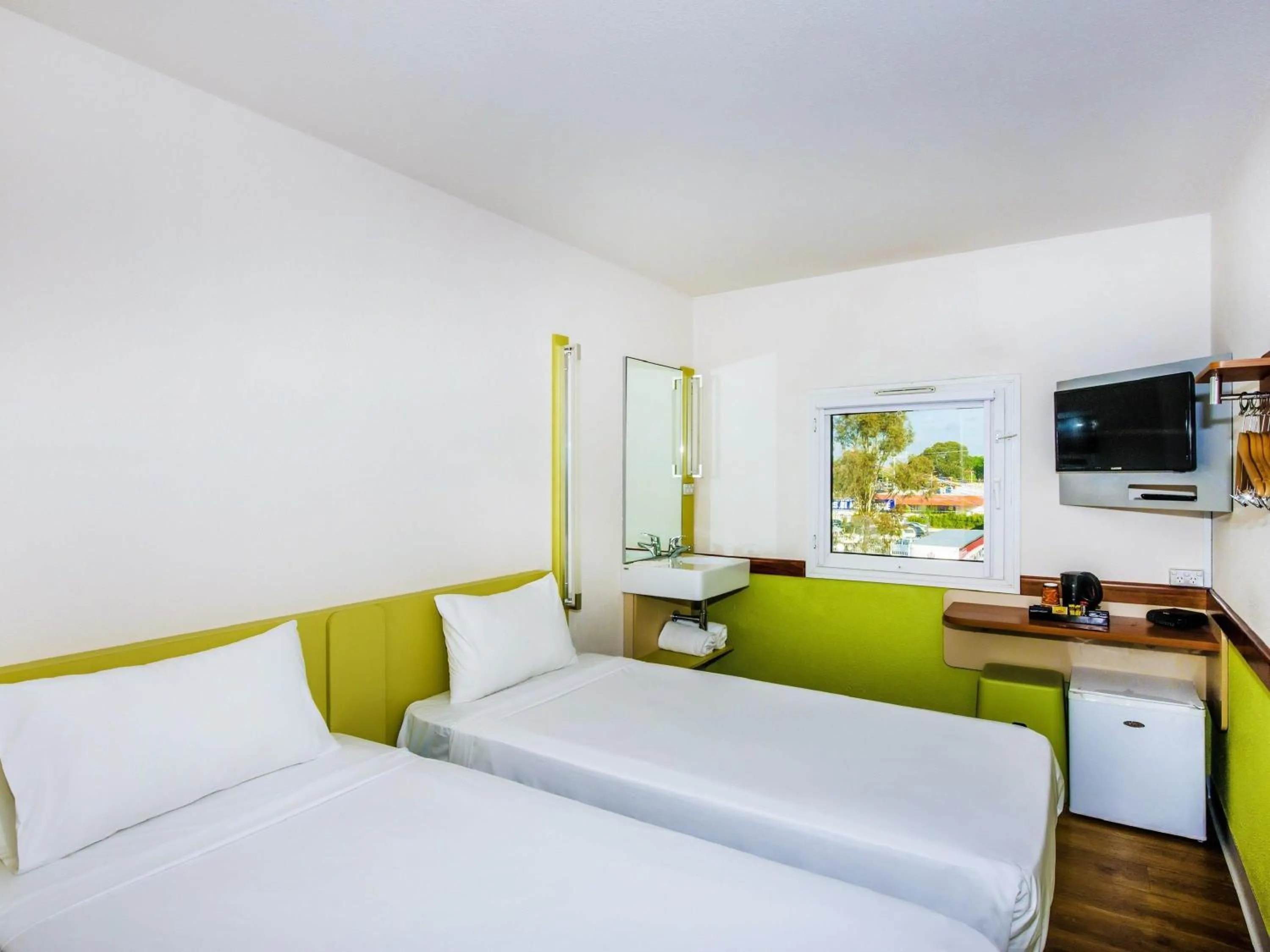 Bedroom, Bed in ibis Budget - Melbourne Airport