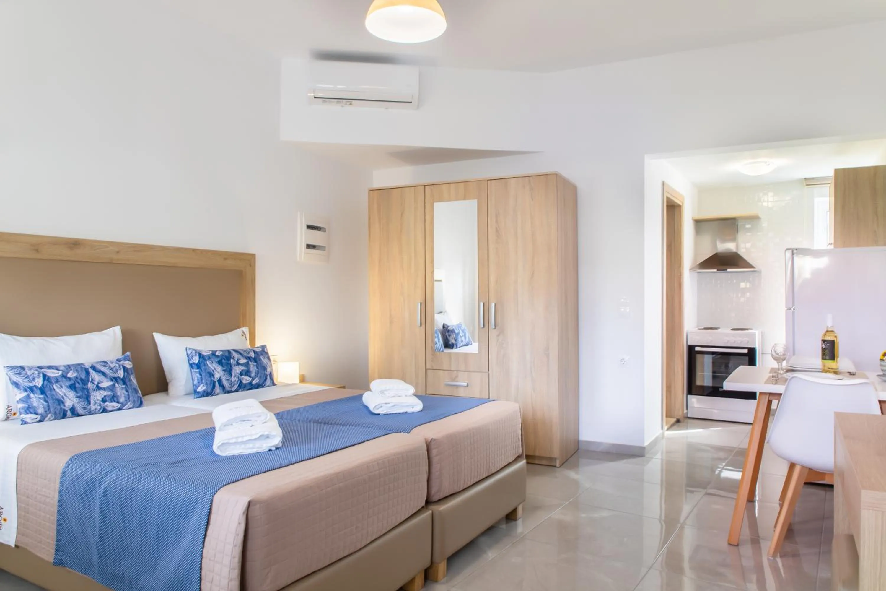 Bedroom, Bed in Argiri Apartments & Suites