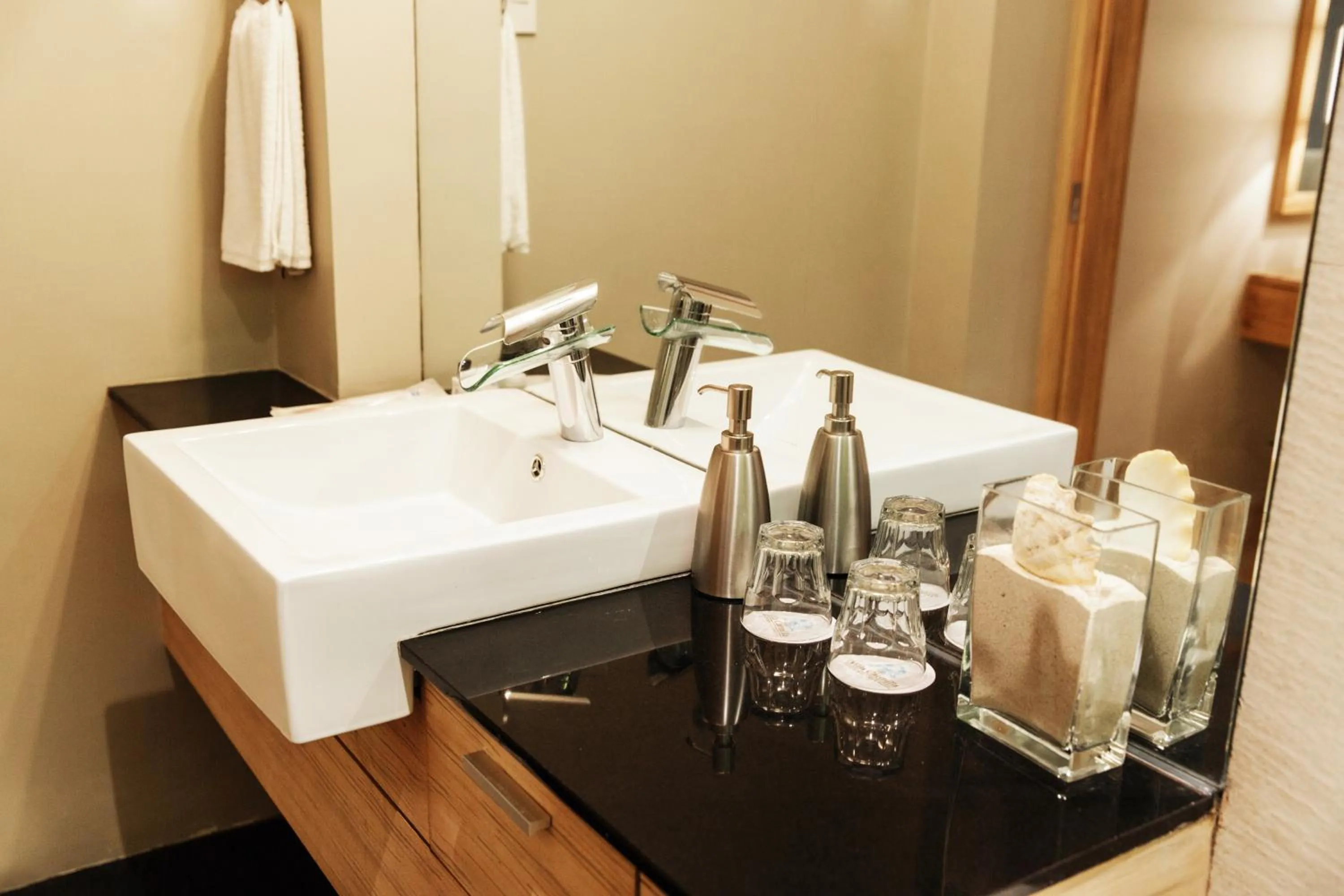 Bathroom in Villa Caemilla Beach Boutique Hotel