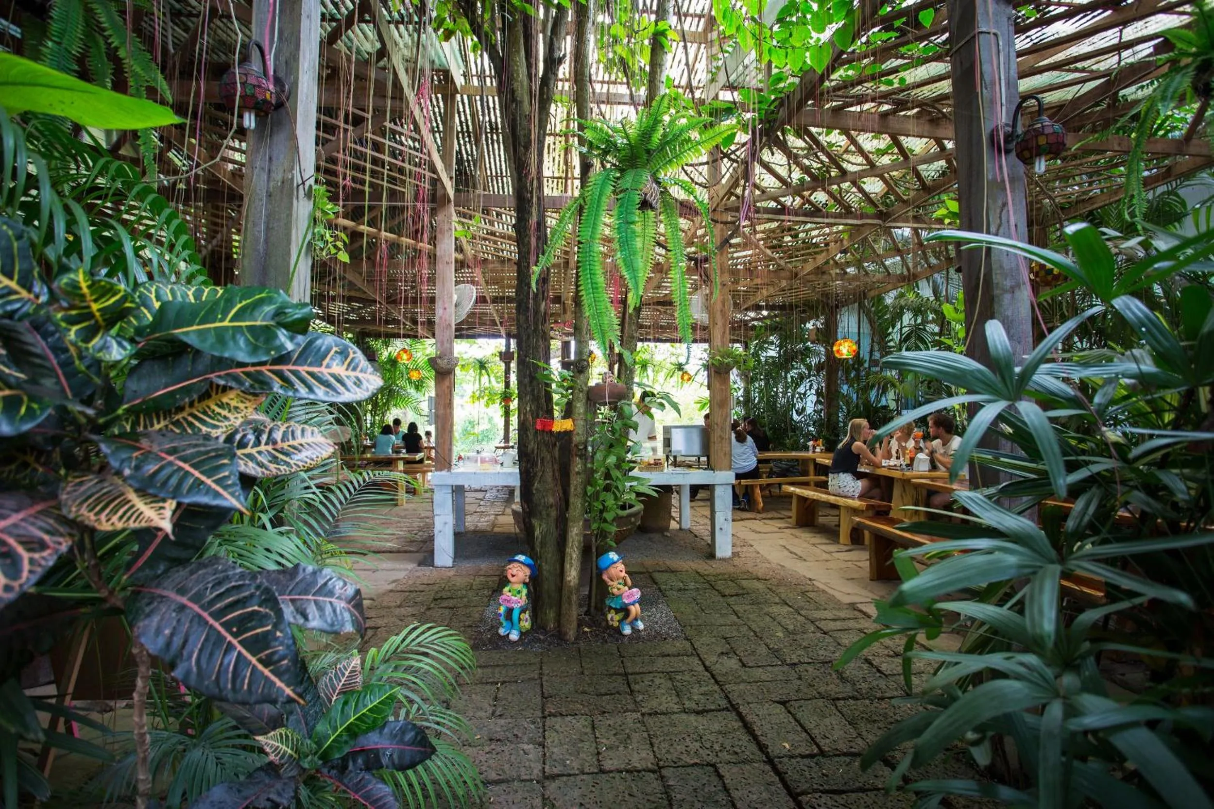 Restaurant/places to eat in Watermill Resort