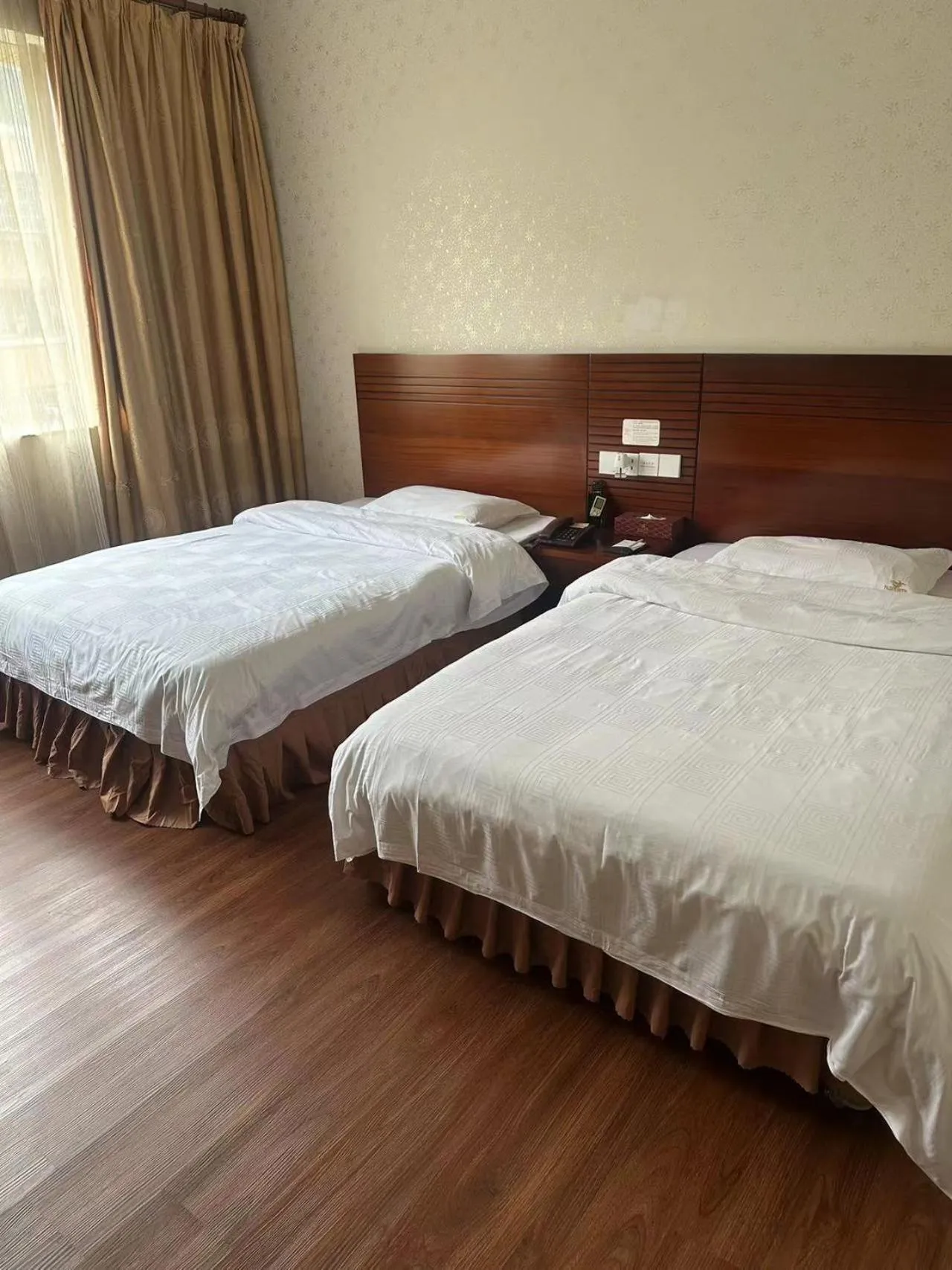 Bed in Pa Zhou Plaza Hotel