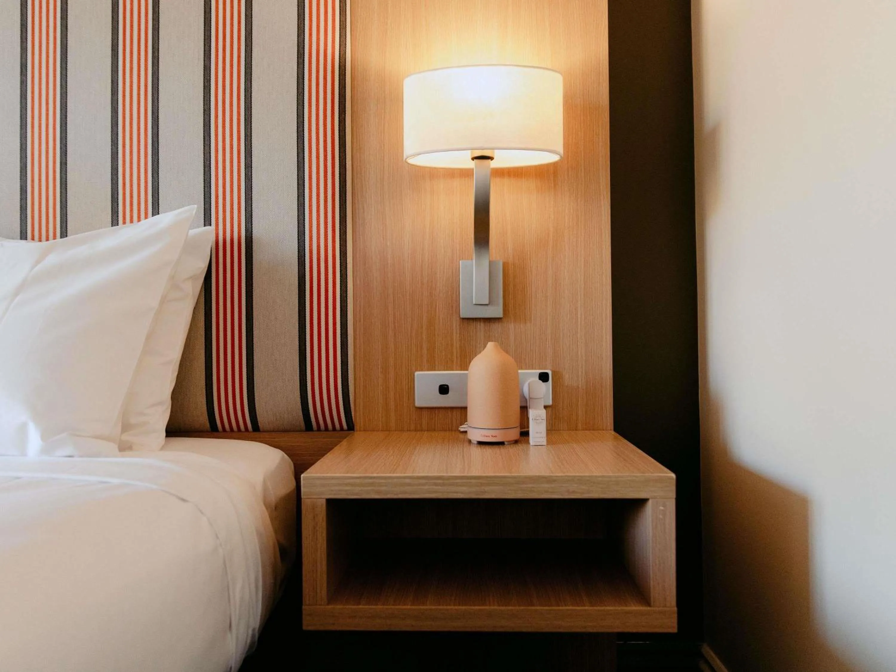 Bedroom, Bed in Mercure Gold Coast Resort