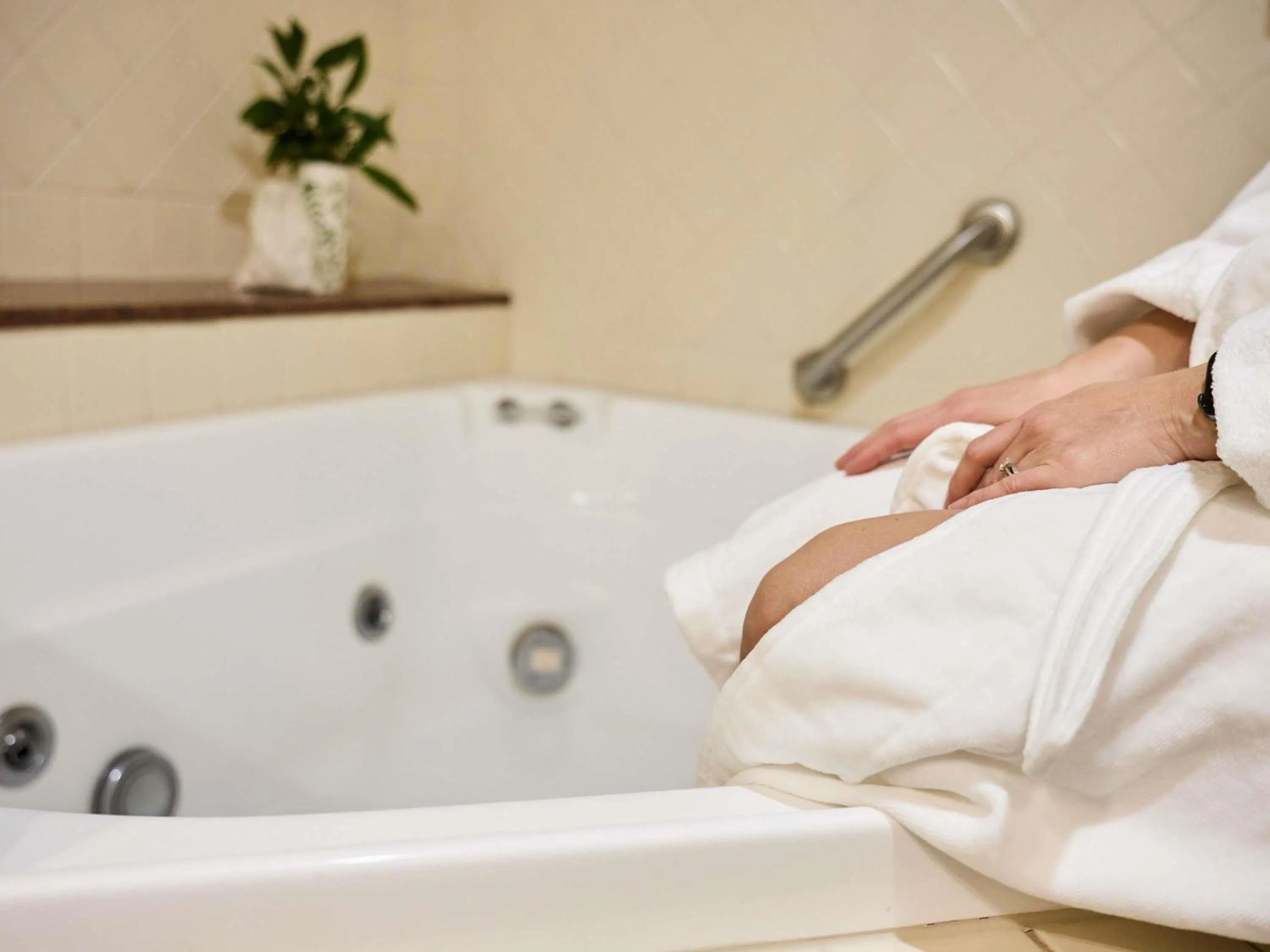 Bedroom in Mercure Gold Coast Resort