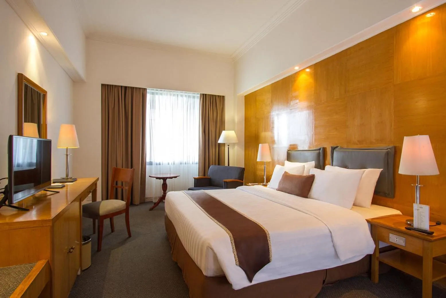 Day in Hotel Salak The Heritage Bogor