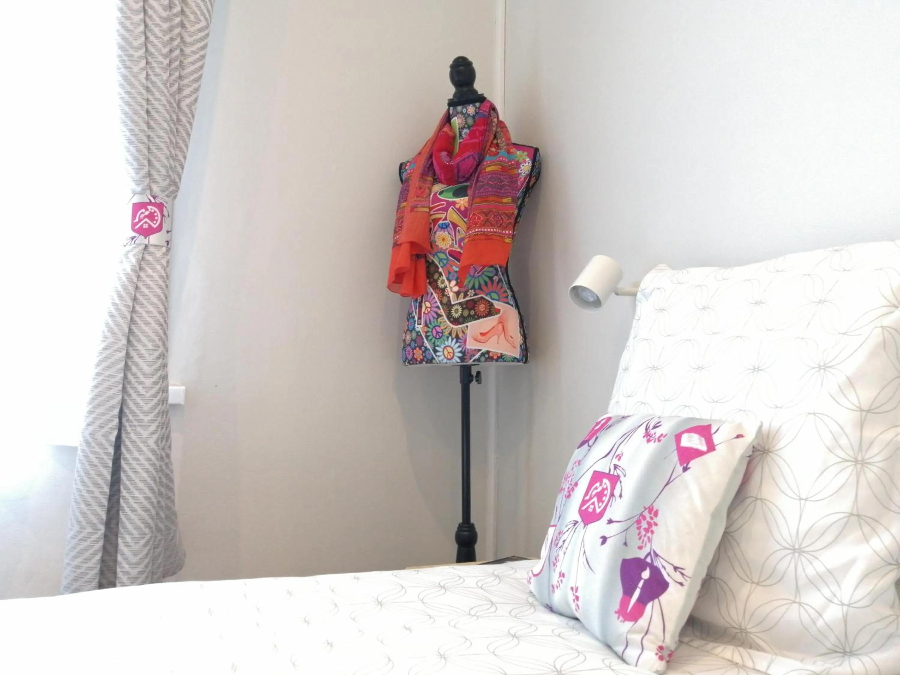 Bedroom, Bed in B&B My Art House (Douai Centre)