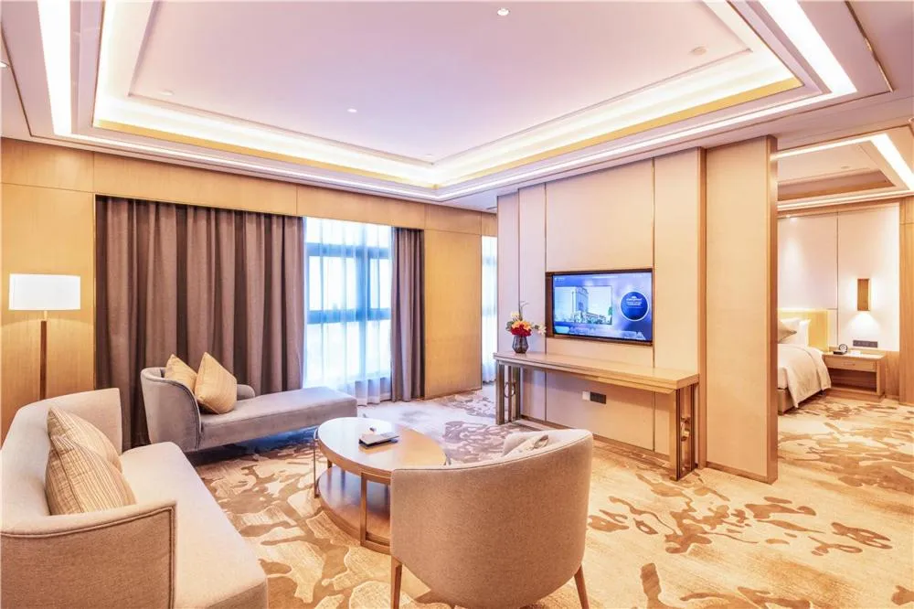 Howard Johnson New District Plaza ZiYang