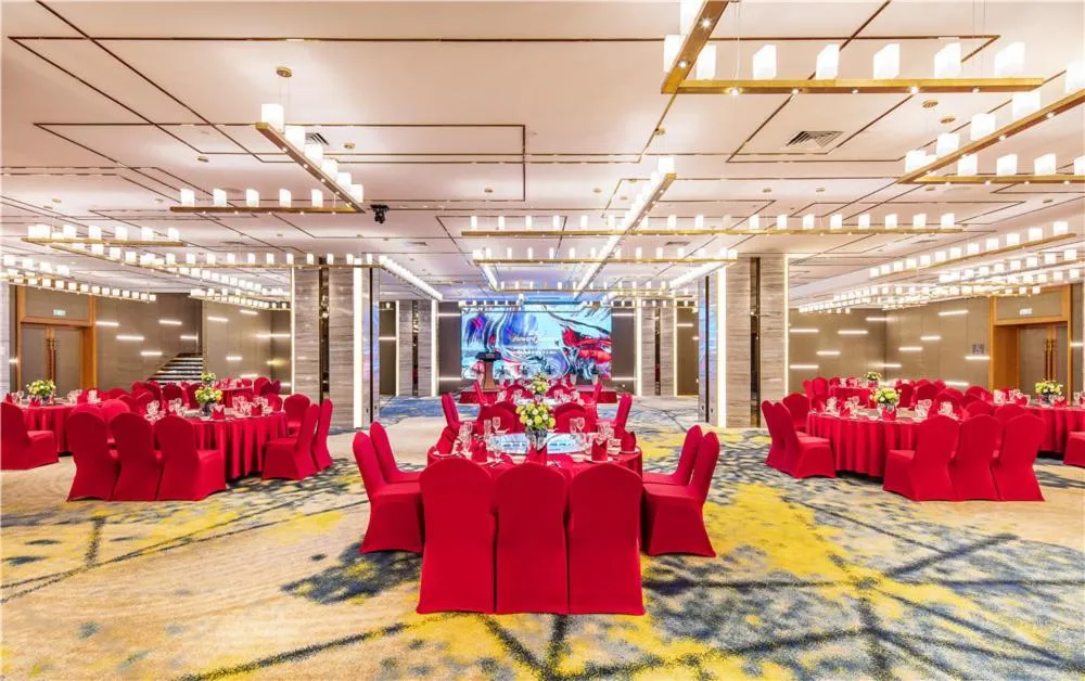 Howard Johnson New District Plaza ZiYang