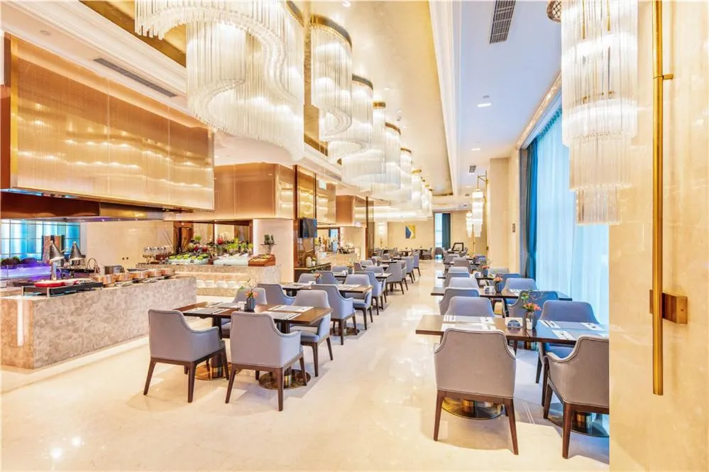 Howard Johnson New District Plaza ZiYang