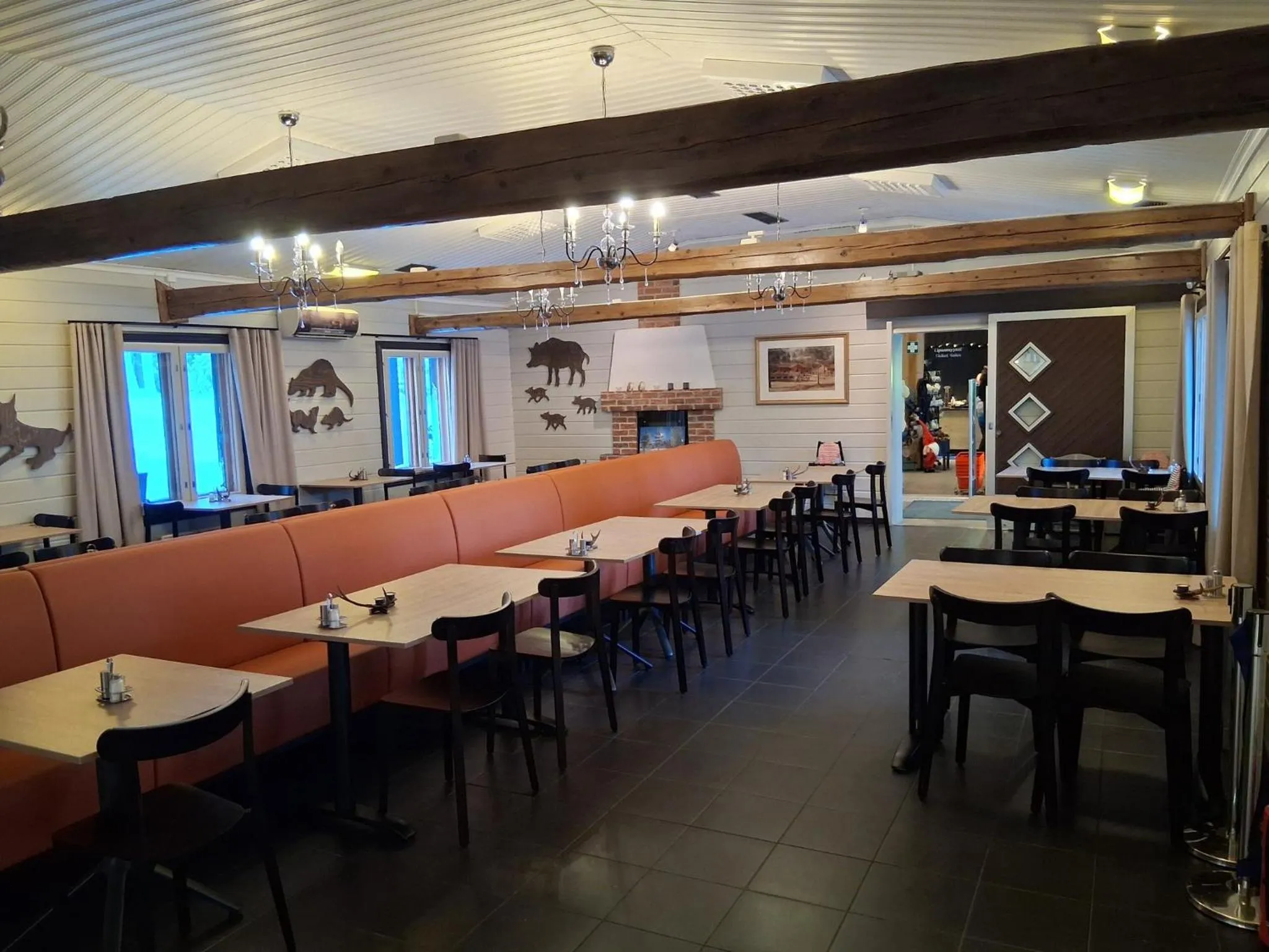 Restaurant/places to eat in Ranua Resort Holiday Villas