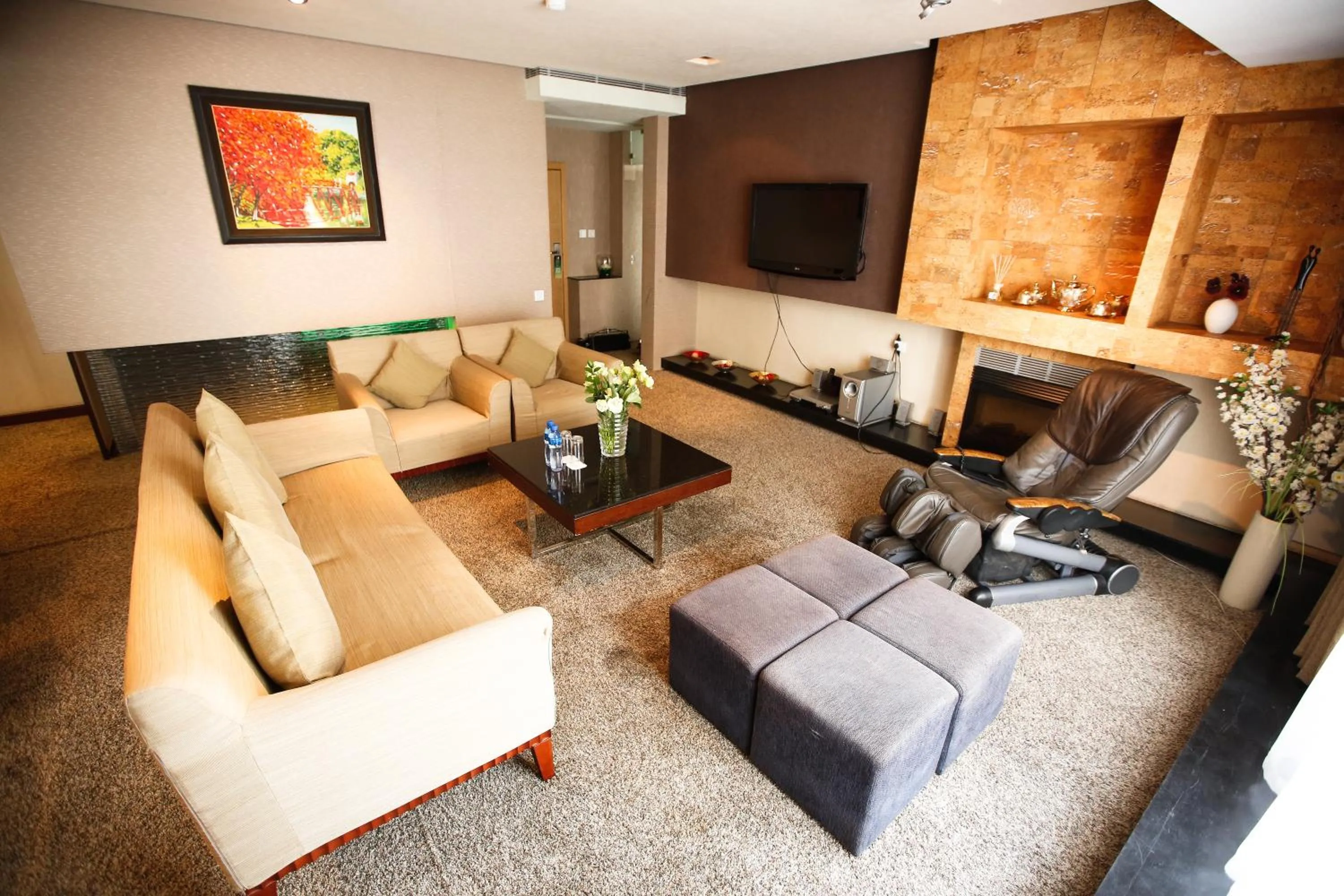 Living room in The Corporate Hotel