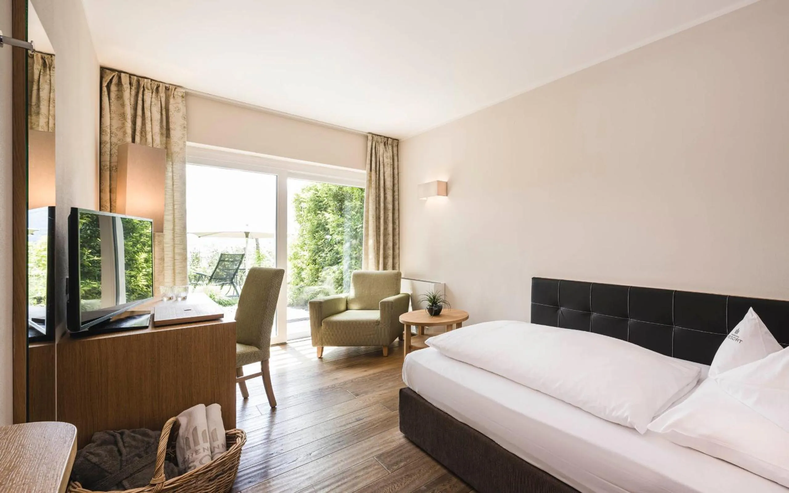 Bed in Hotel Mitterplatt (Schenna Resort)