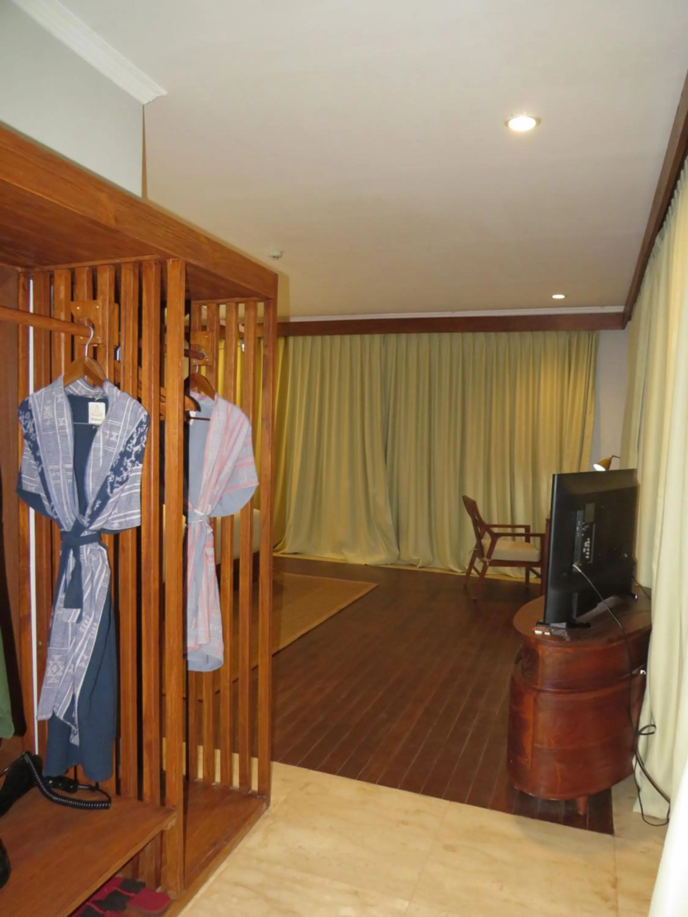 wardrobe in Lelewatu Resort Sumba