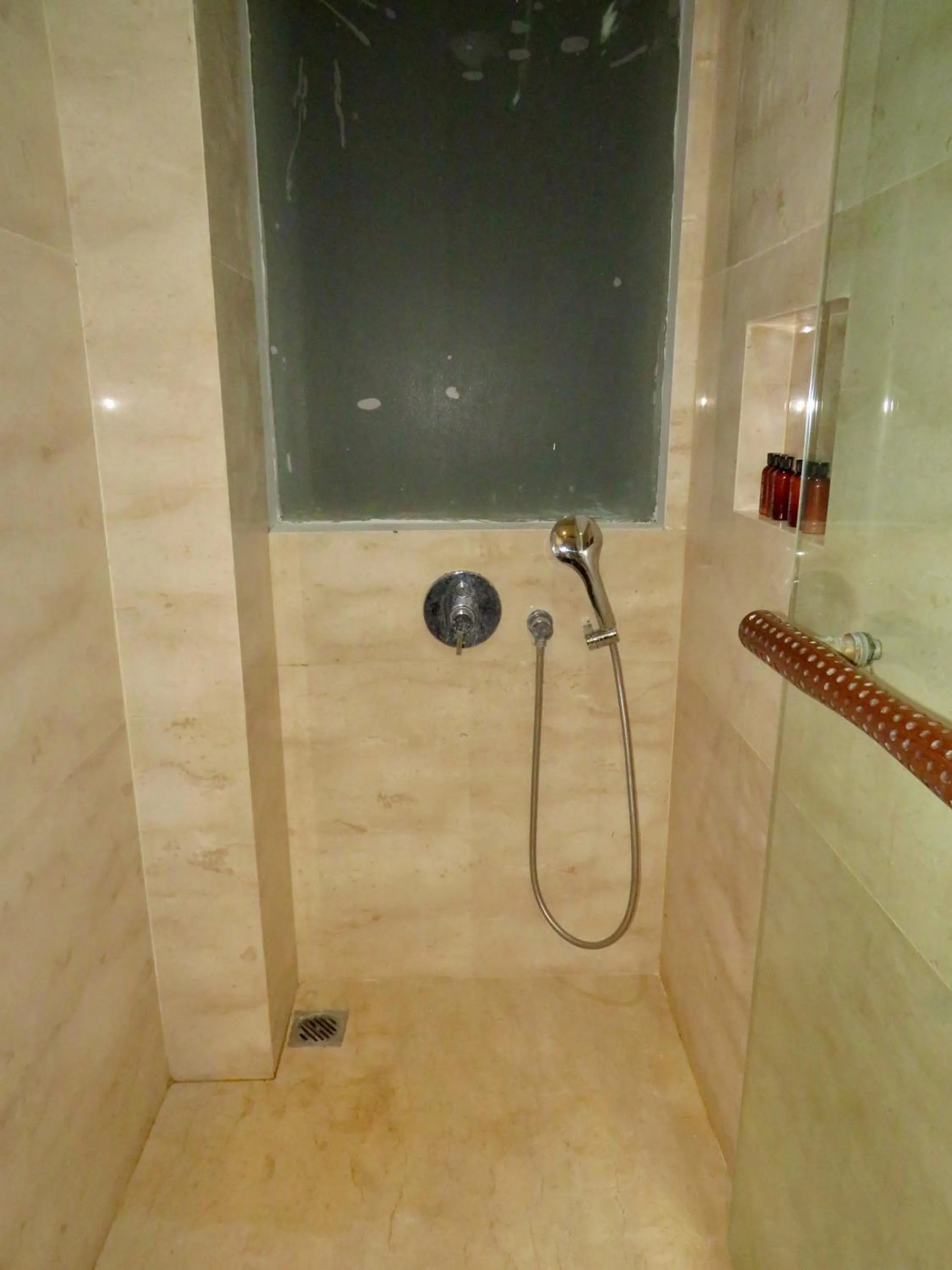 Shower in Lelewatu Resort Sumba