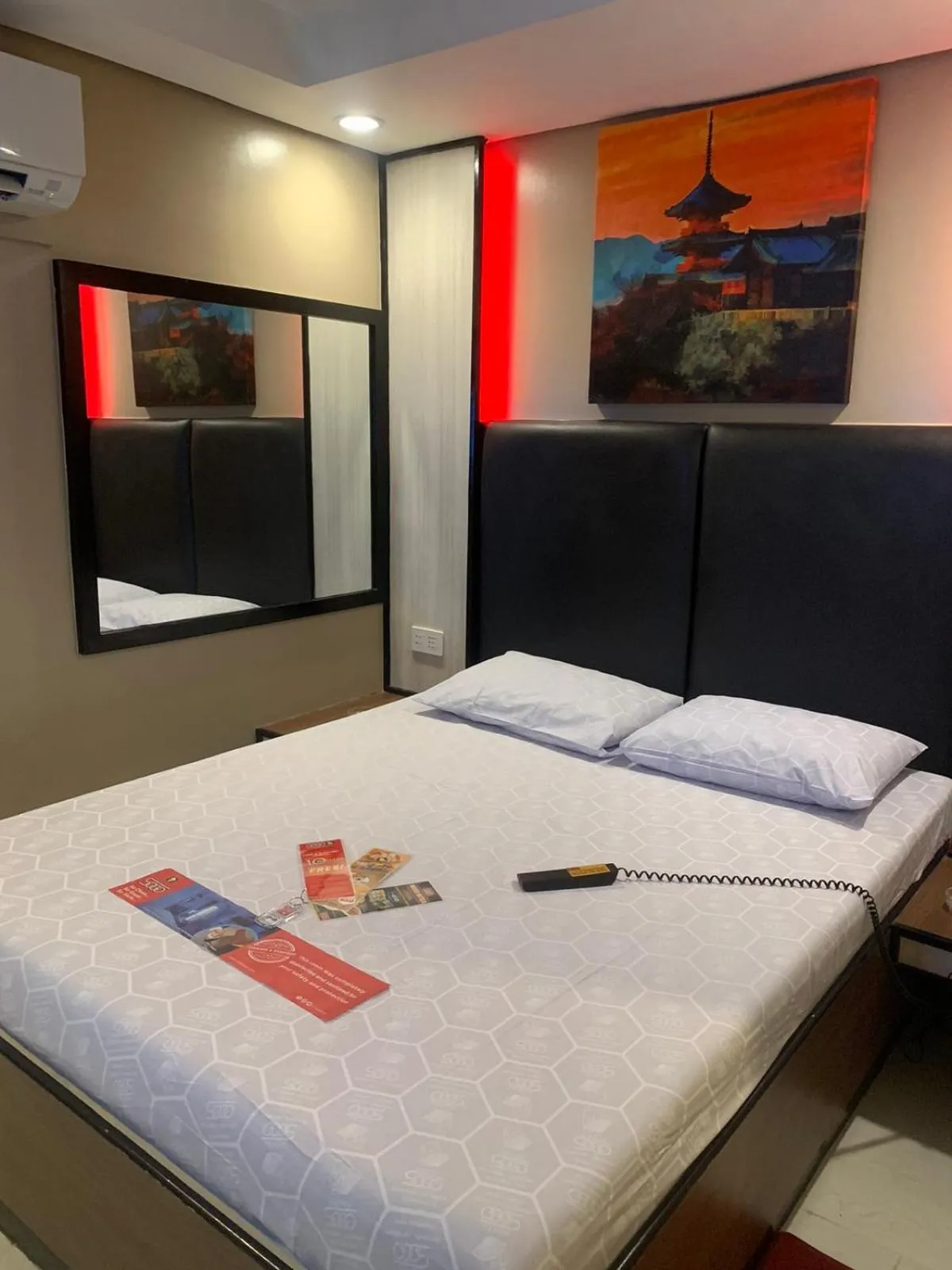 Bedroom, Bed in Hotel Sogo Malate