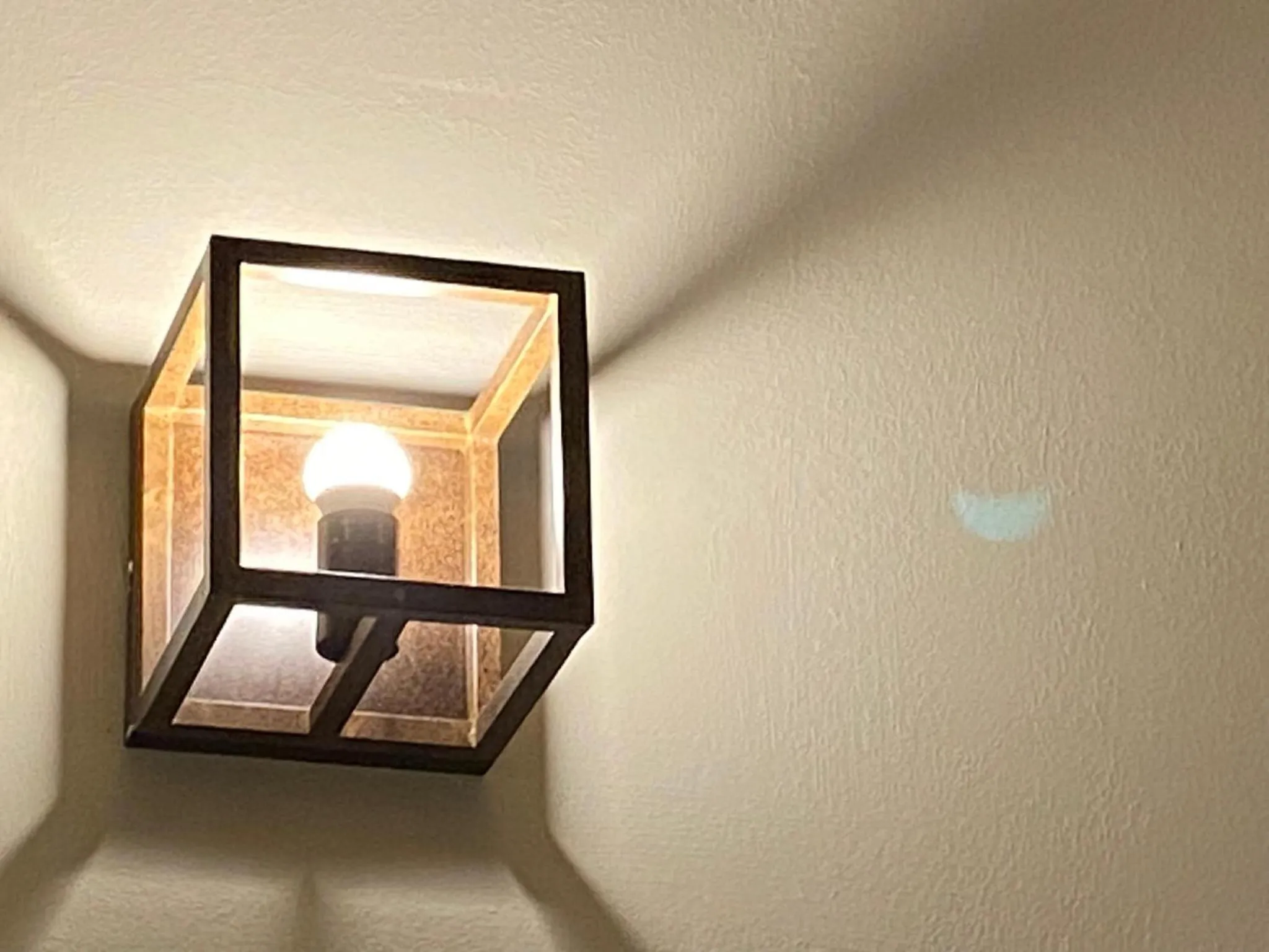 Decorative detail in Pensión Coral