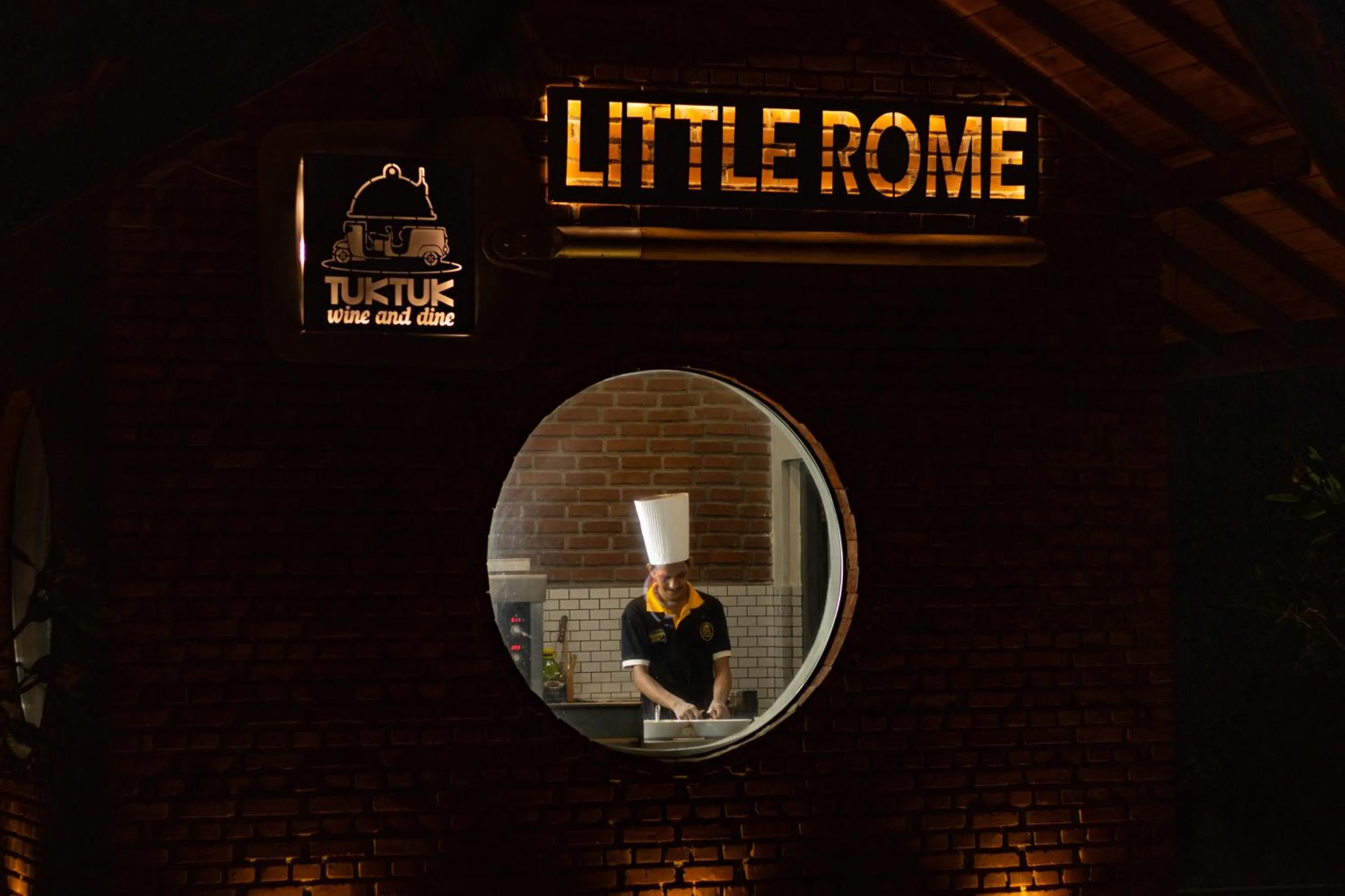 Tuk Tuk Boutique Hotel