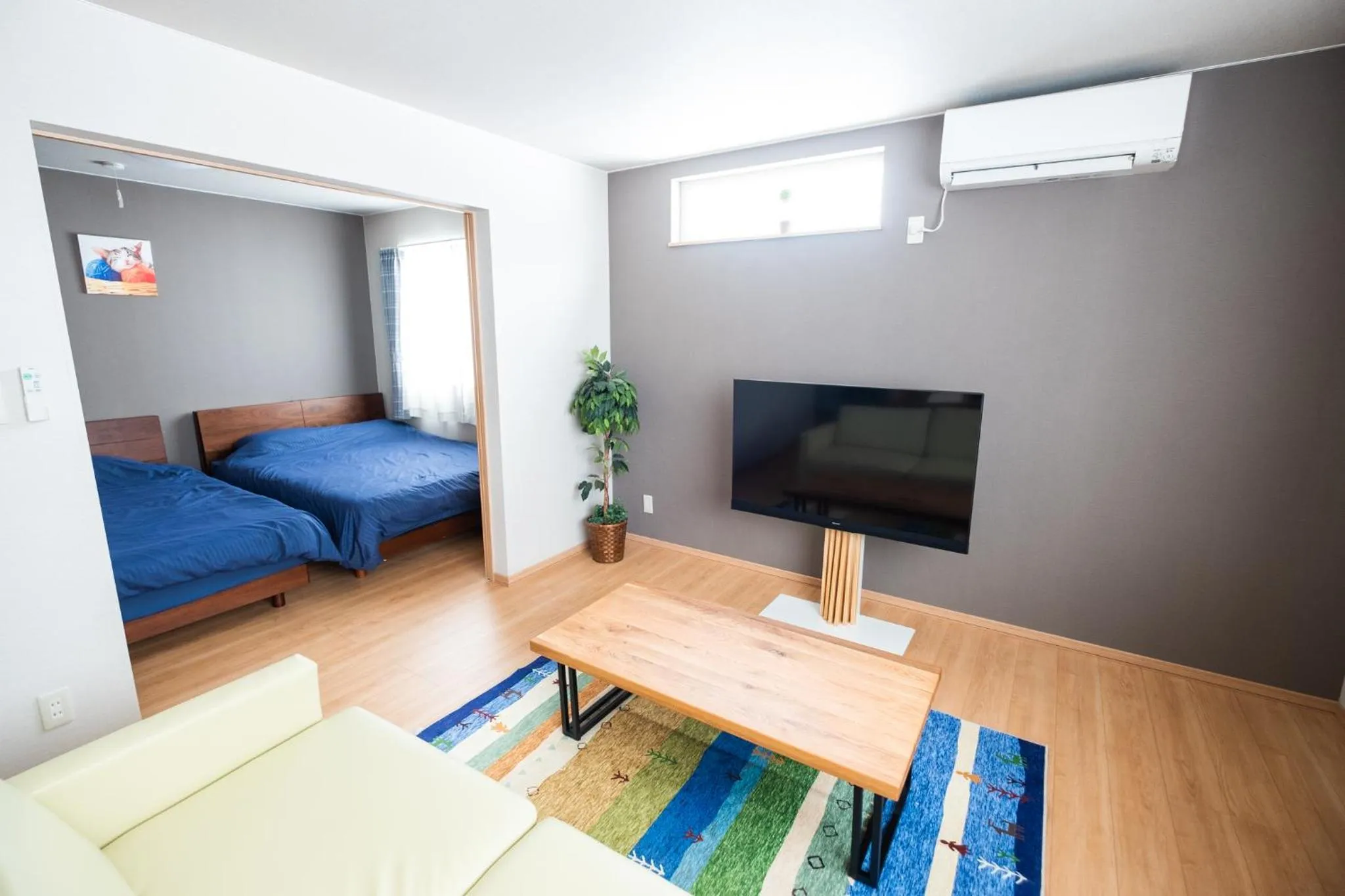 Living room, Bed in Stay In Biei