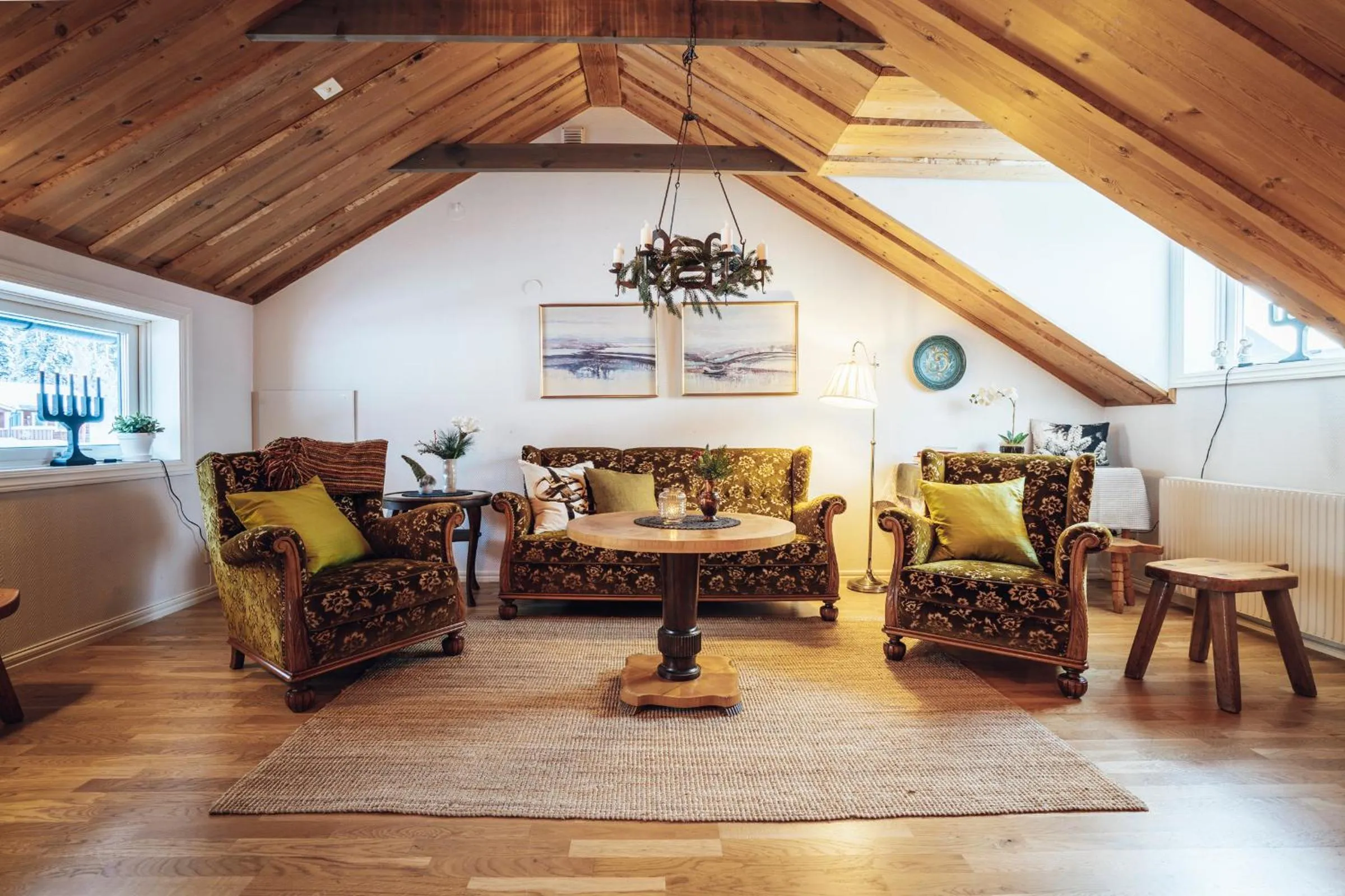 Living room in Lövåsgårdens Fjällhotell
