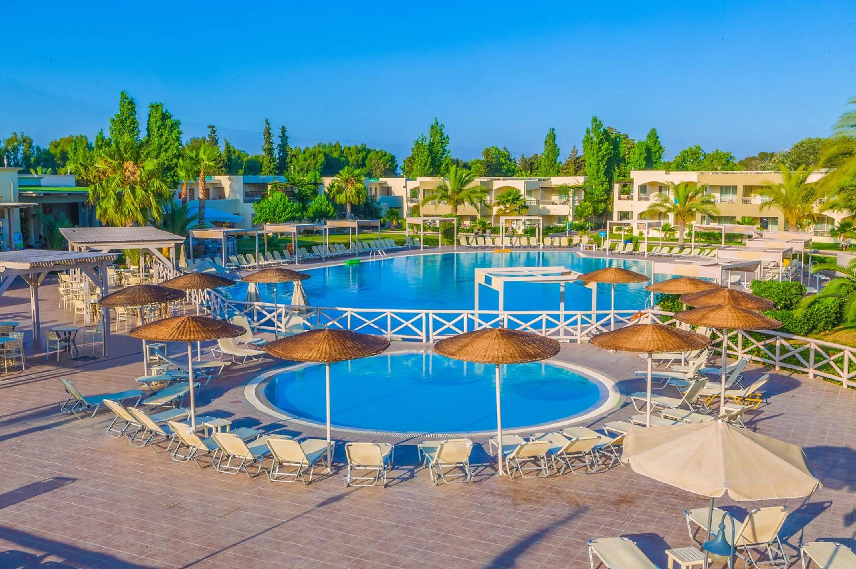Swimming pool in Kipriotis Maris Suites