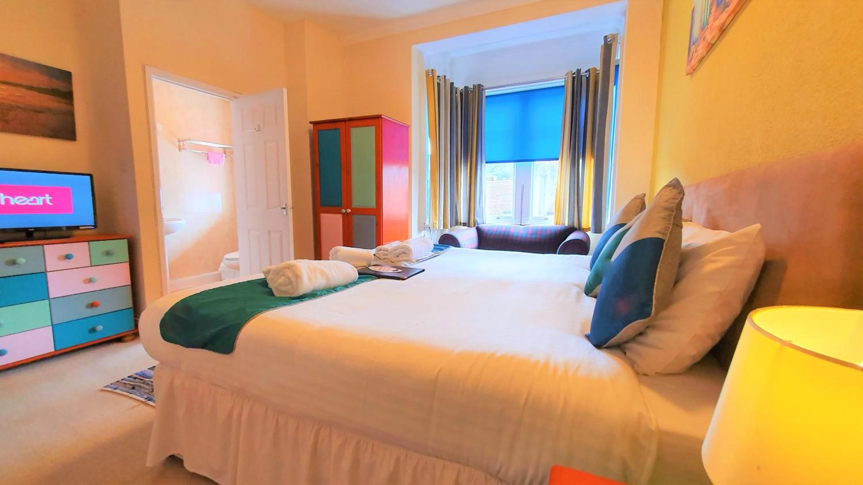 Photo of the whole room, Bed in Yardley Manor Hotel