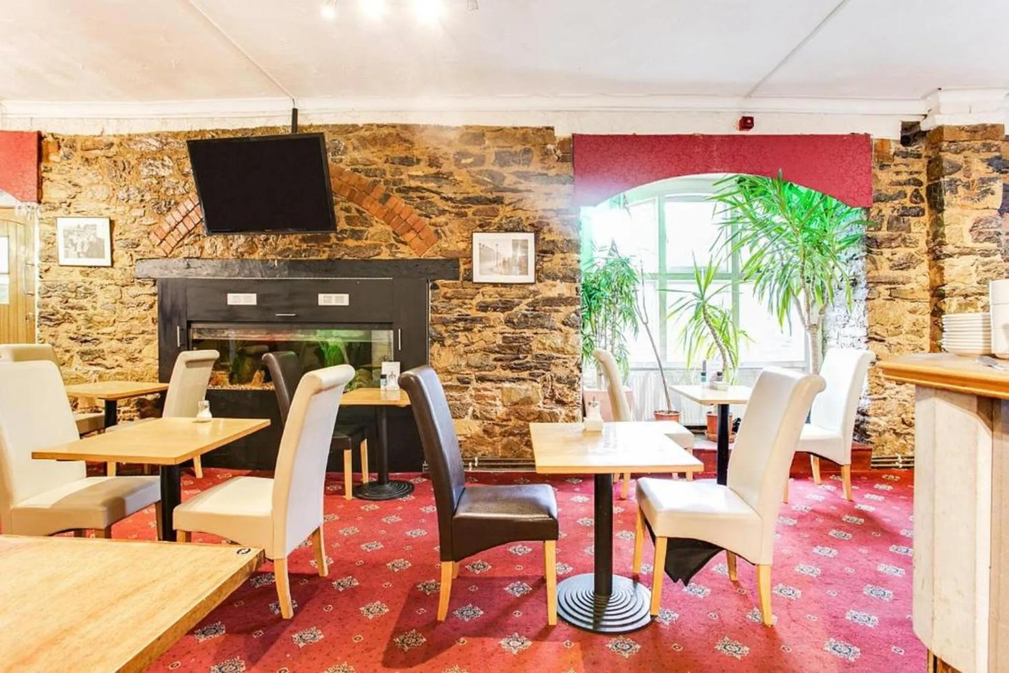 Seating area in Yardley Manor Hotel