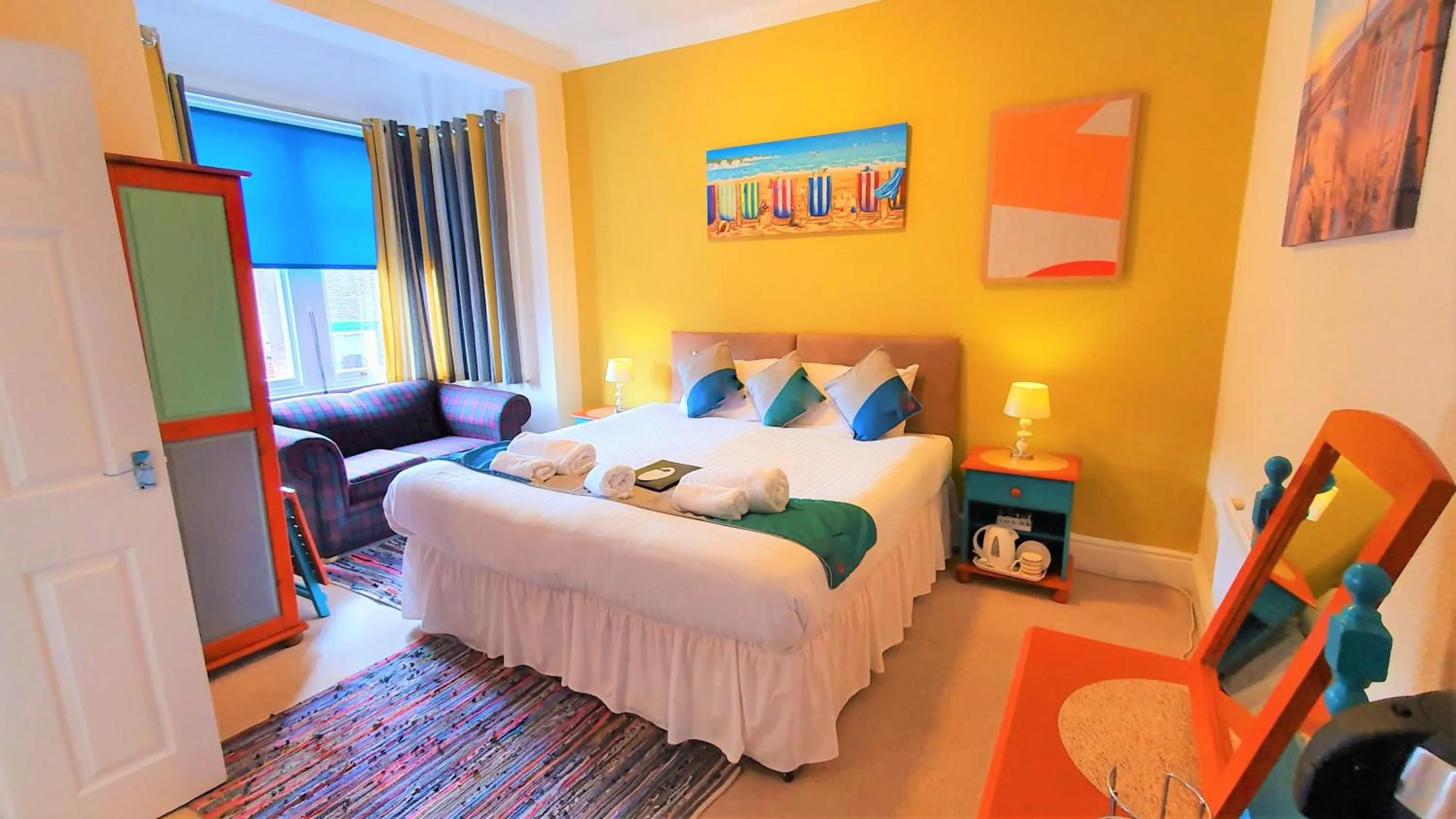 Photo of the whole room, Bed in Yardley Manor Hotel