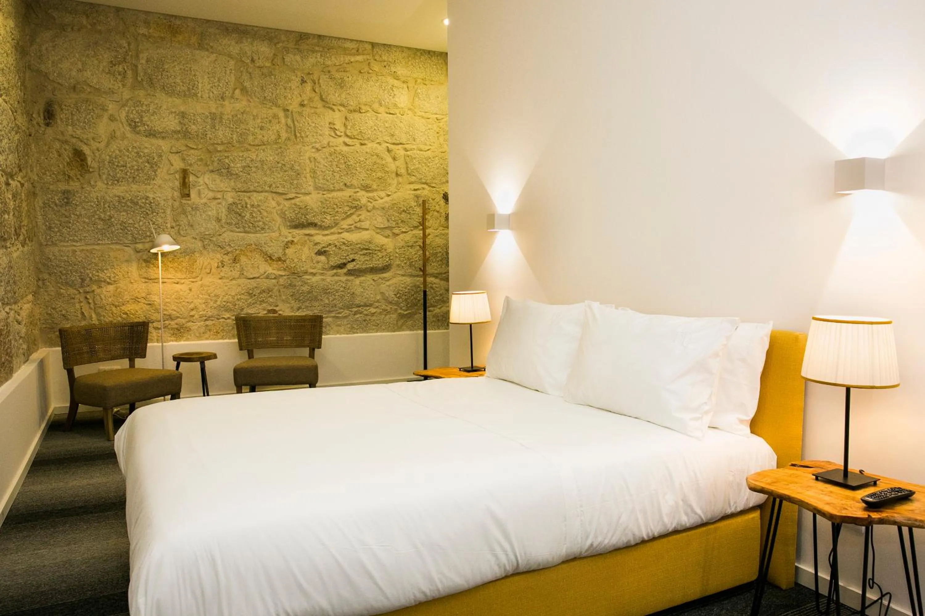 Bedroom, Bed in BO - Álvares Cabral GuestHouse