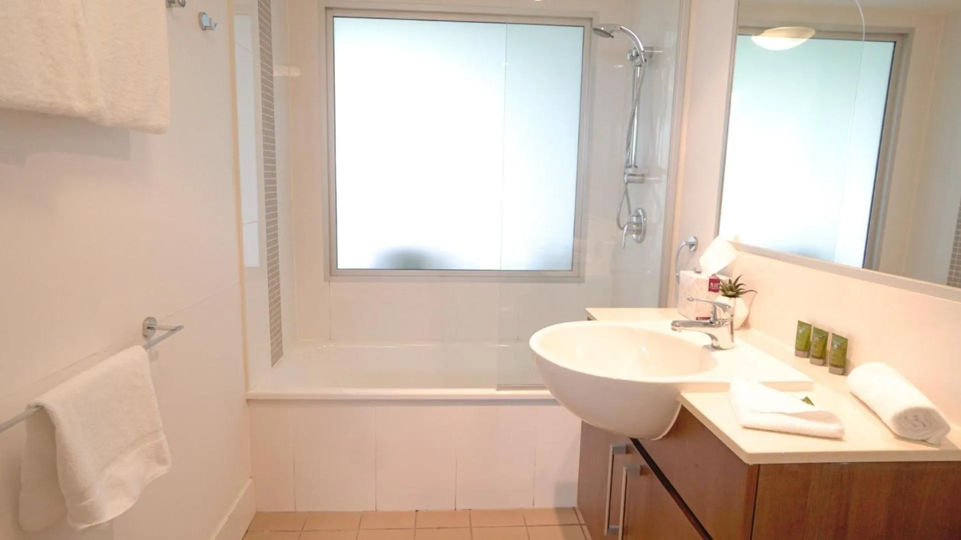 Bathroom in Horton Apartments