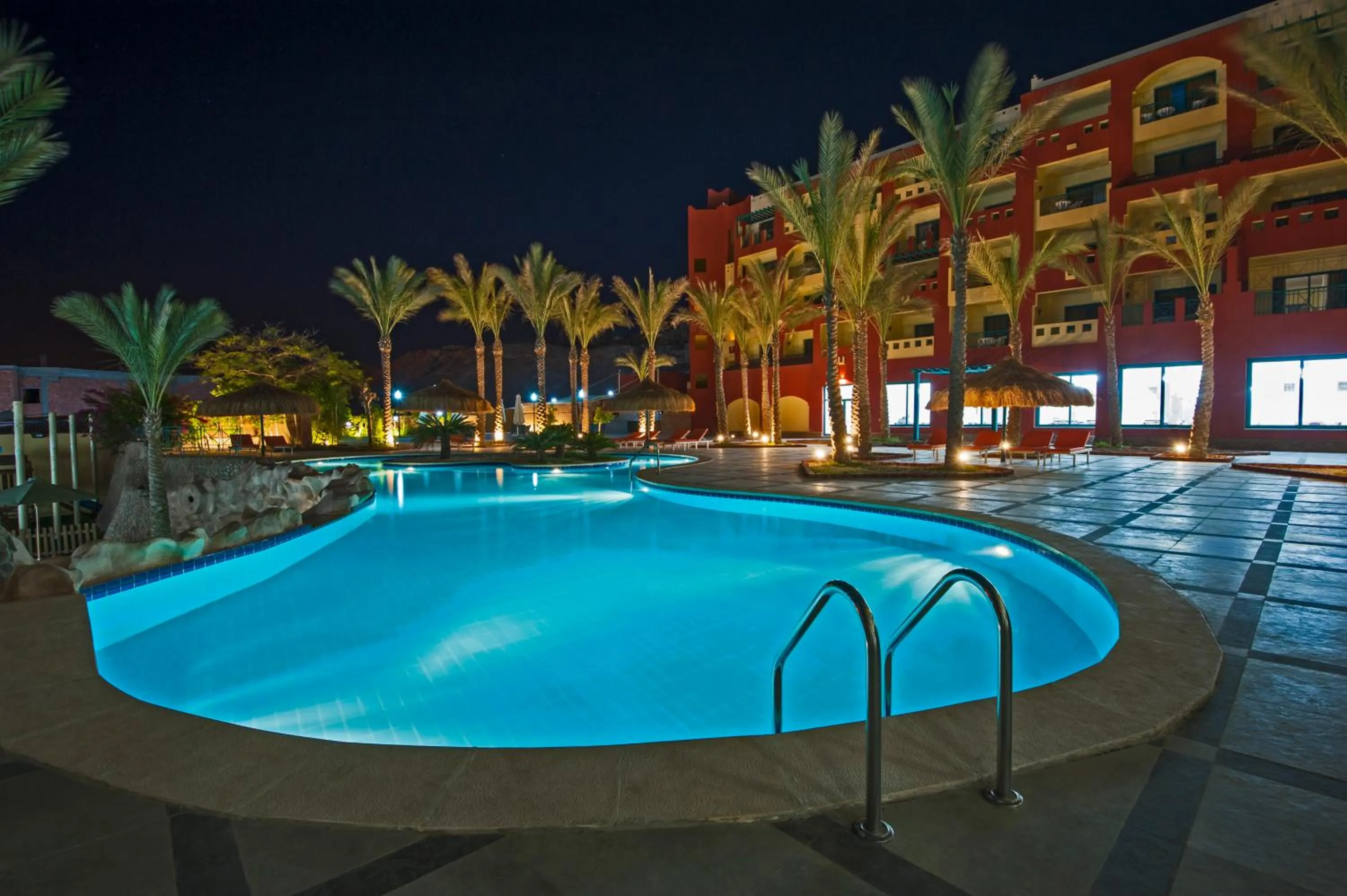 Property building in Sun & Sea Hotel and Aqua Park - Hurghada