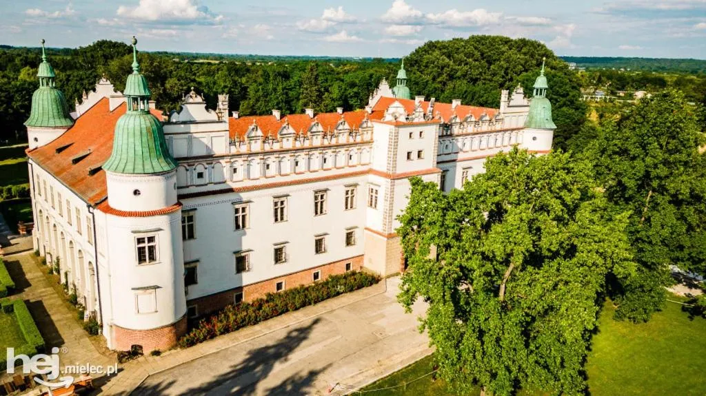 Nearby landmark in Zamek w Baranowie Sandomierskim