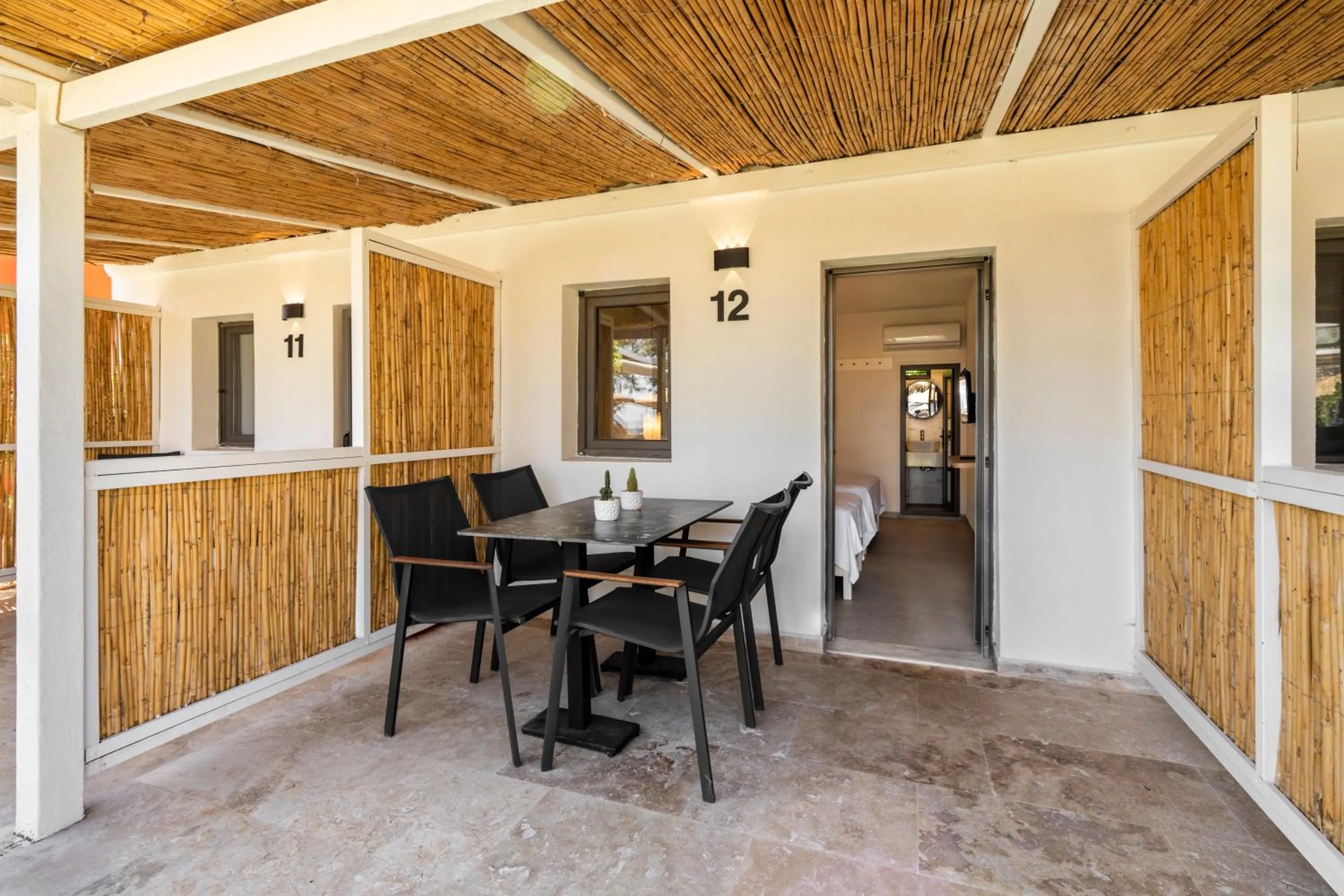Dining area in Daphnis Hotel