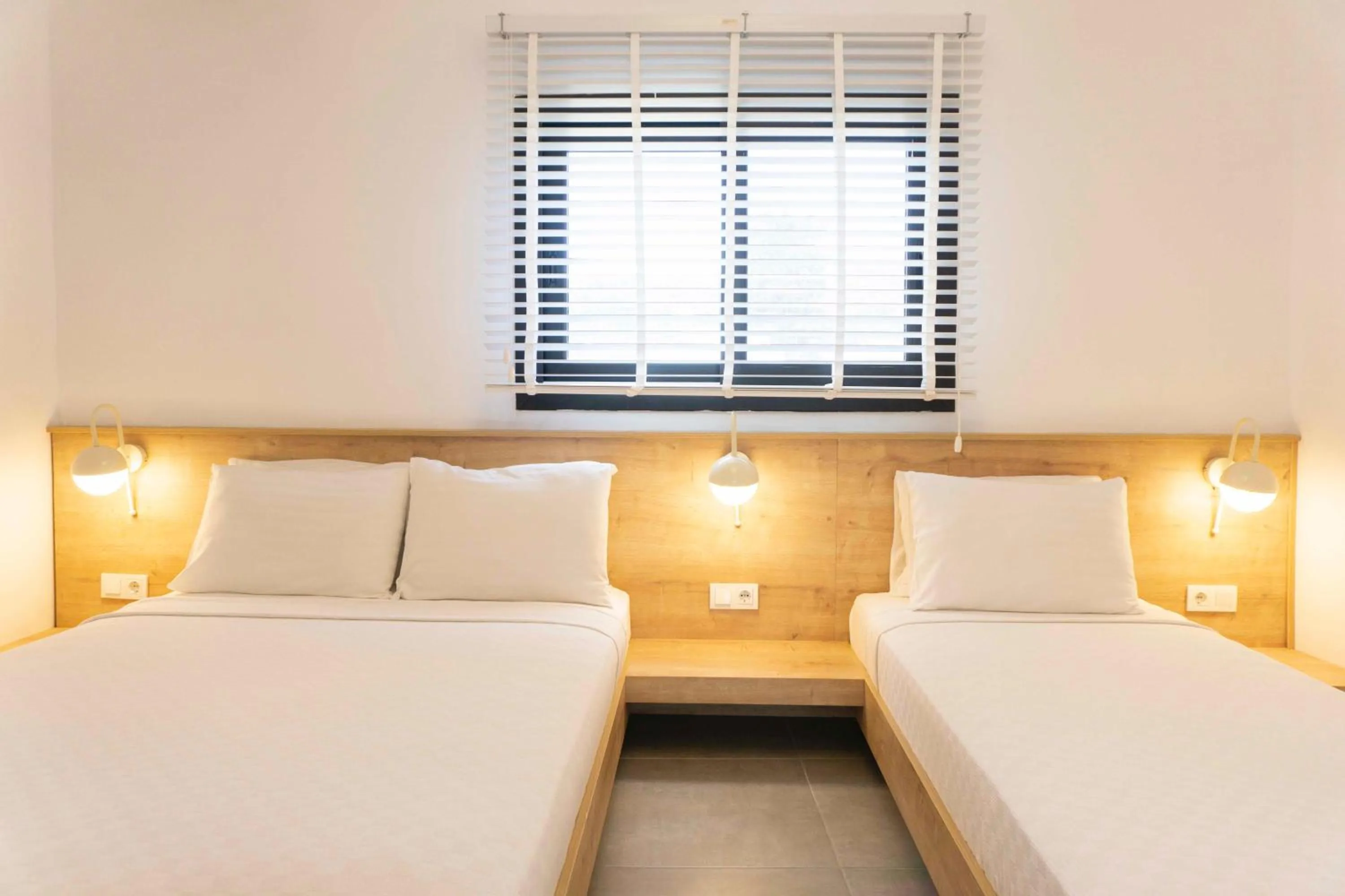 Bedroom, Bed in Daphnis Hotel