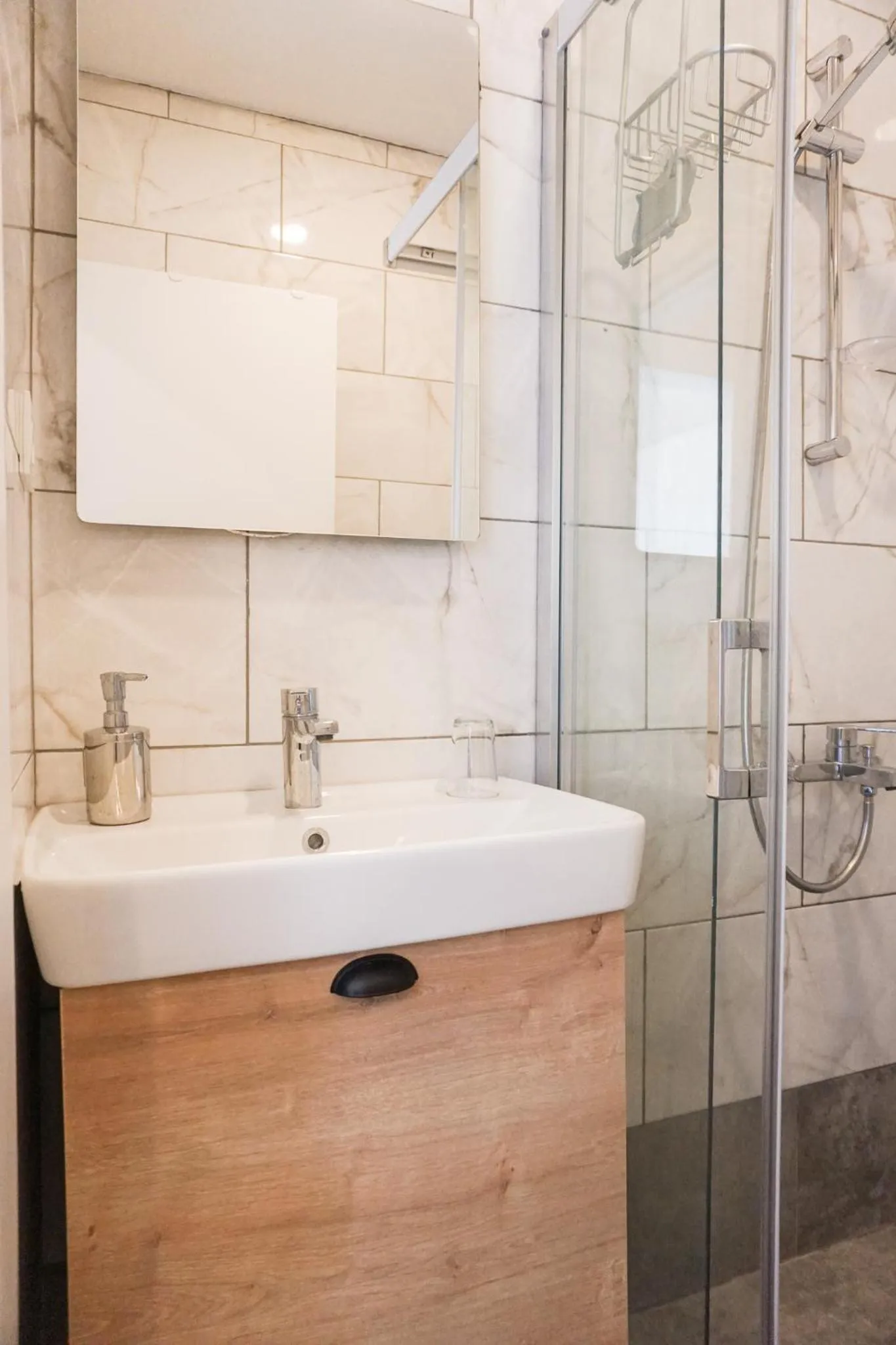 Bathroom in Daphnis Hotel