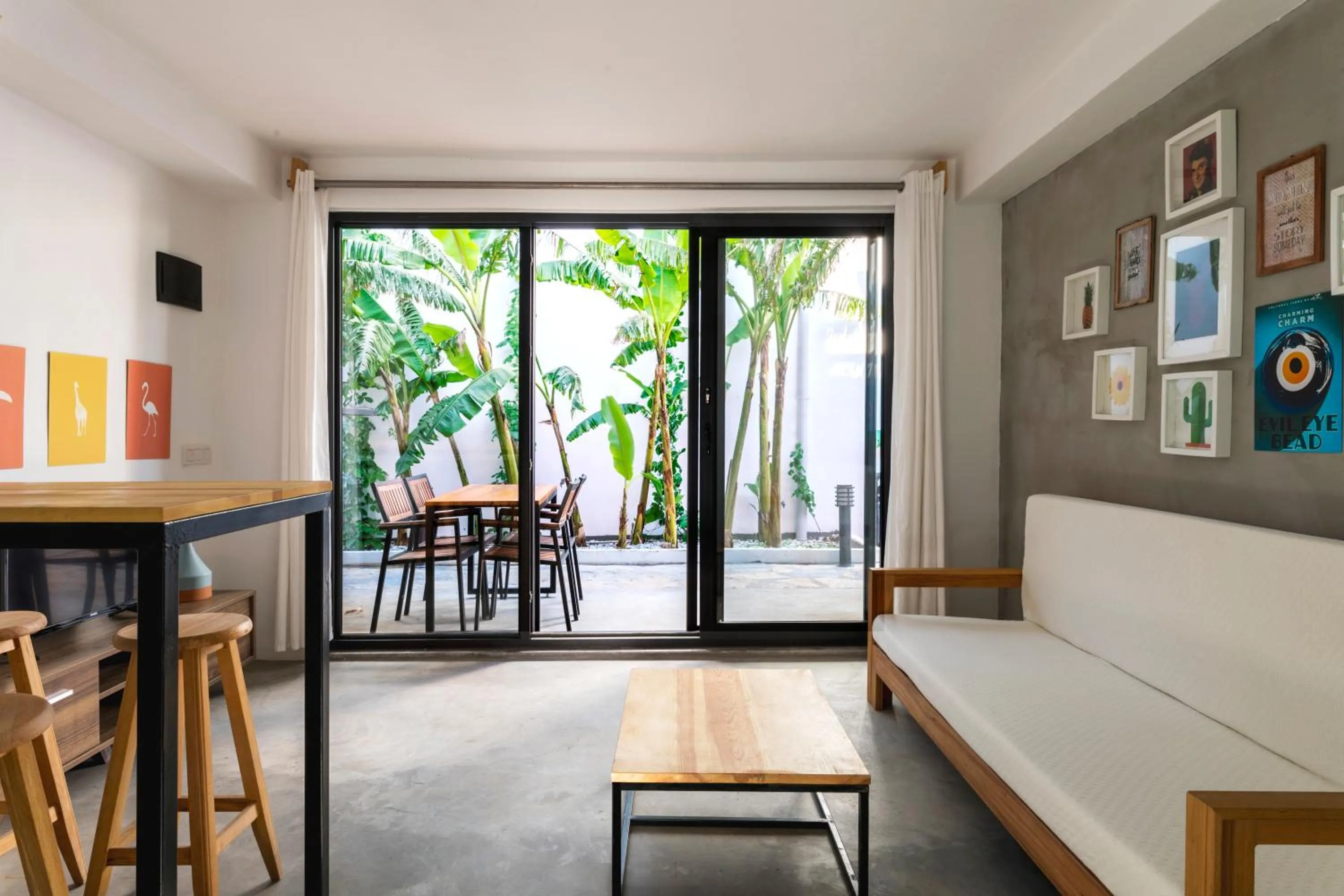 Patio in Daphnis Hotel