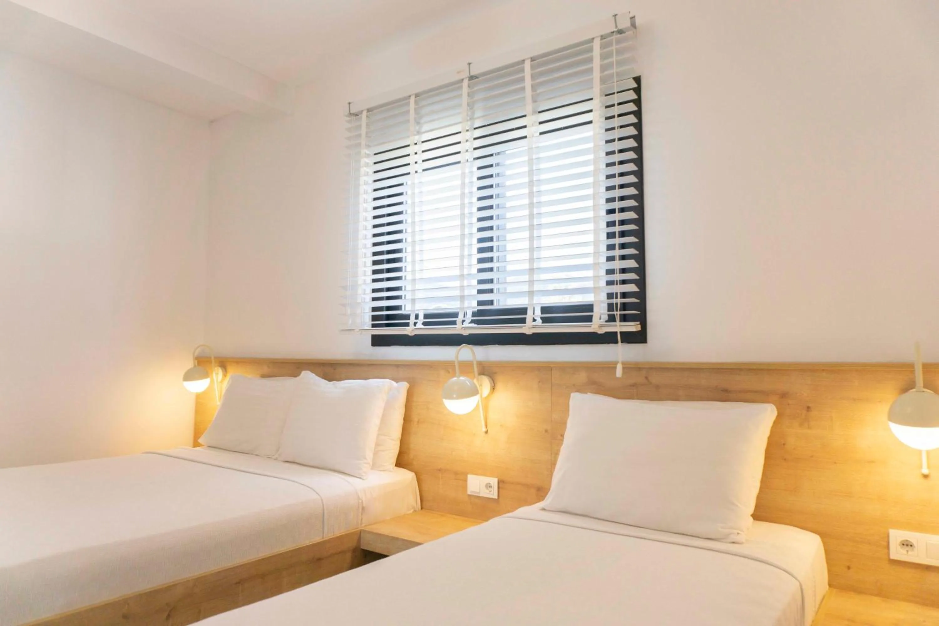 Bedroom, Bed in Daphnis Hotel