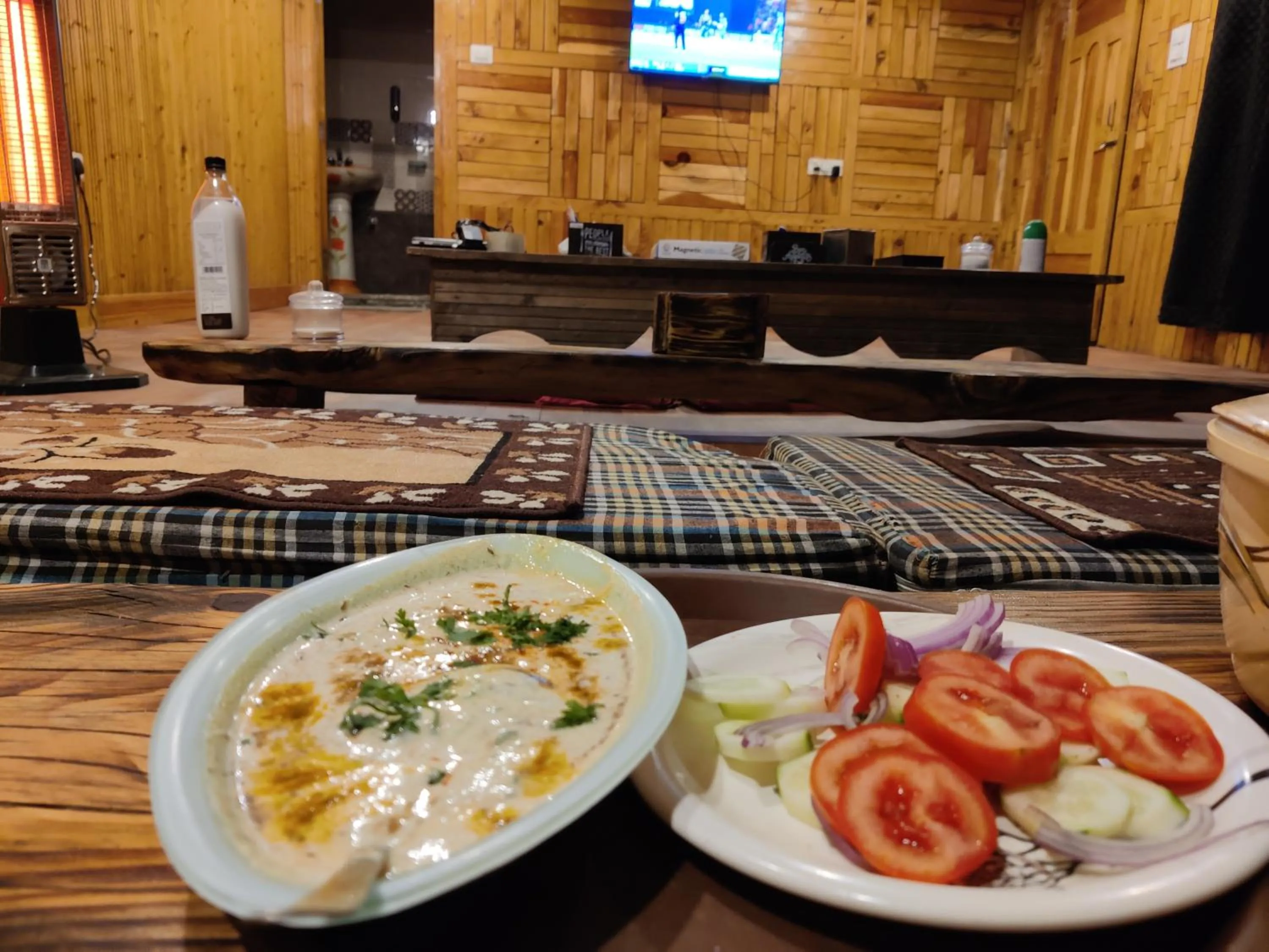 TV and multimedia in Flipsyde Retreat