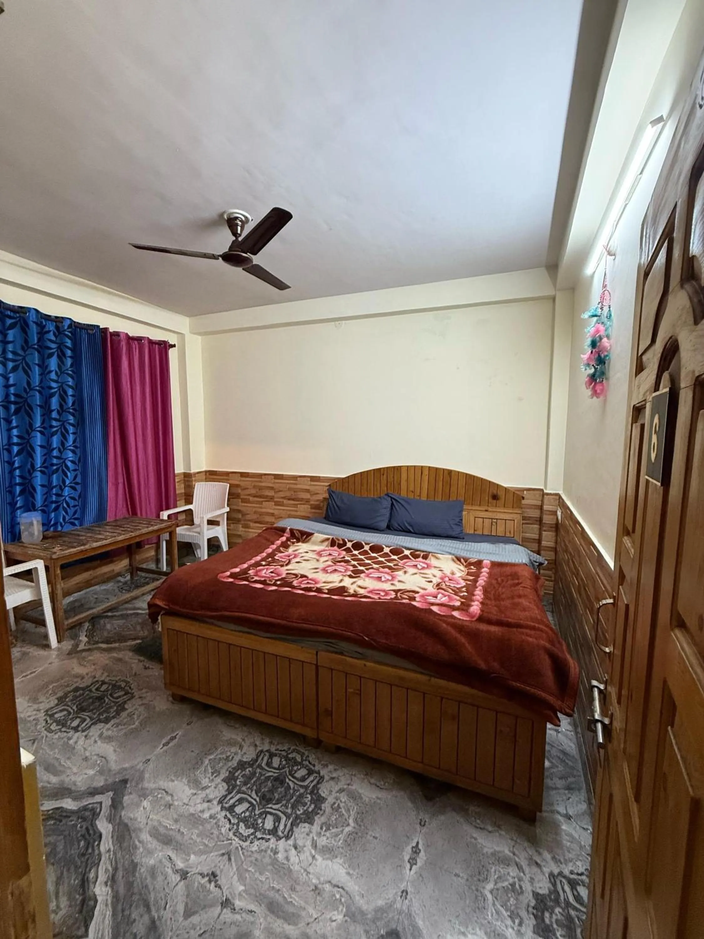 Bedroom, Bed in Flipsyde Retreat
