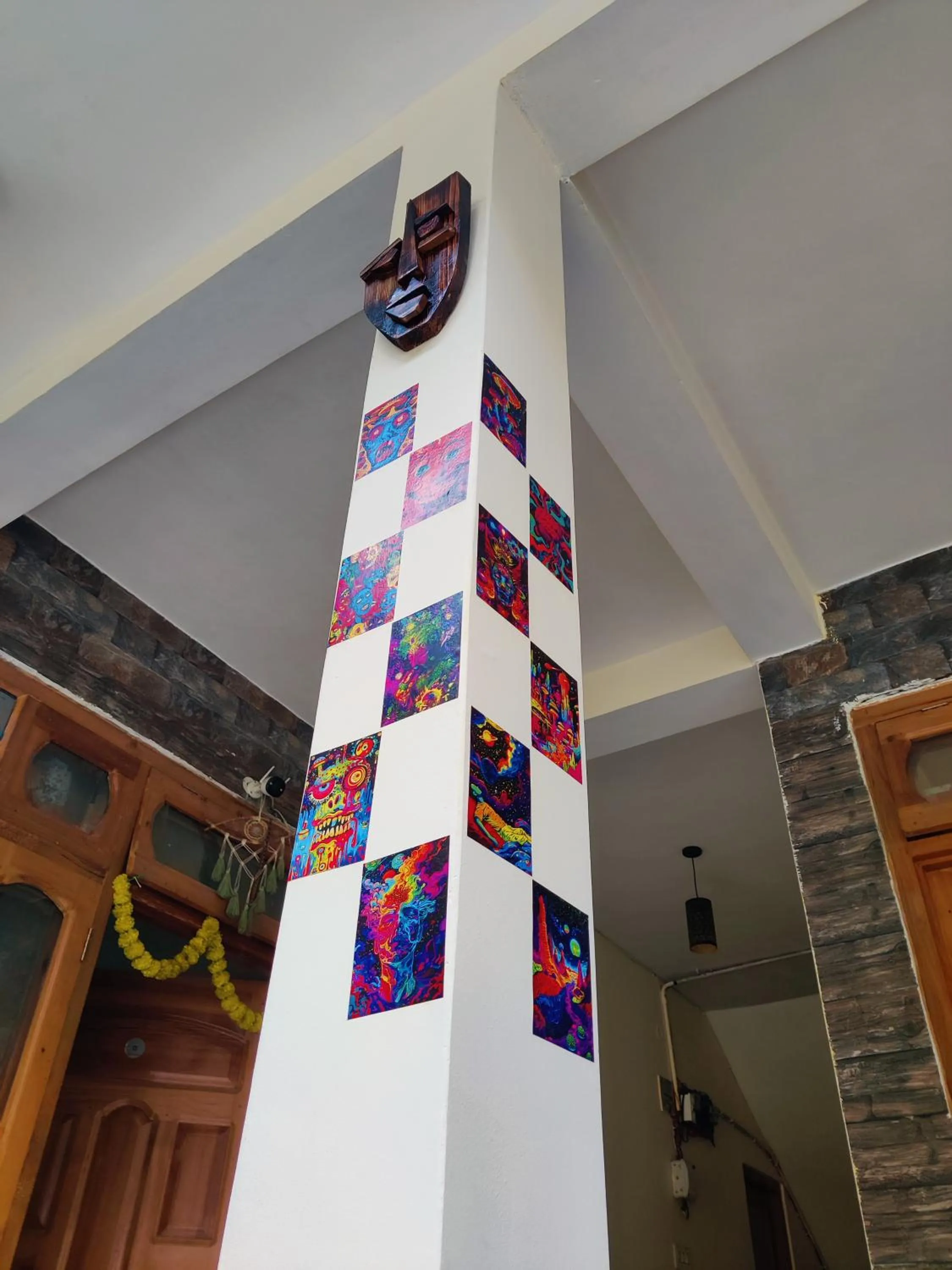 Decorative detail in Flipsyde Retreat