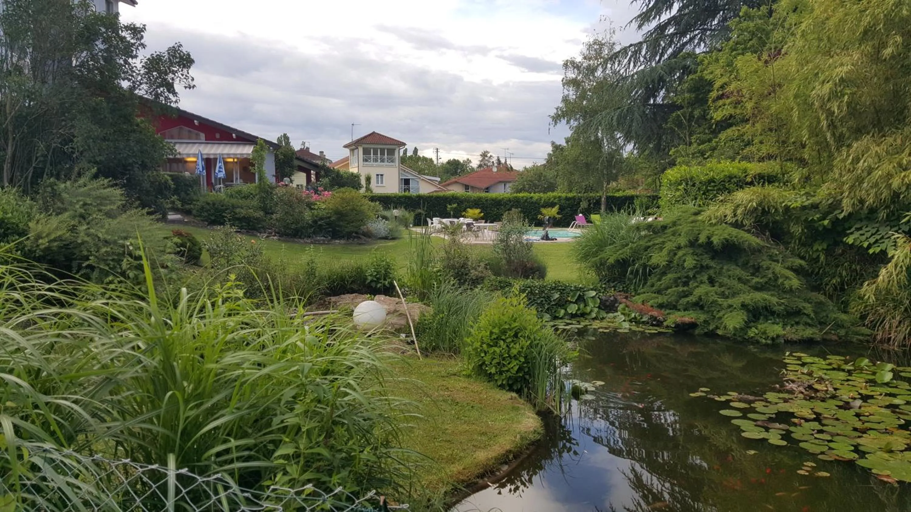 Garden in Kyriad Bourg En Bresse